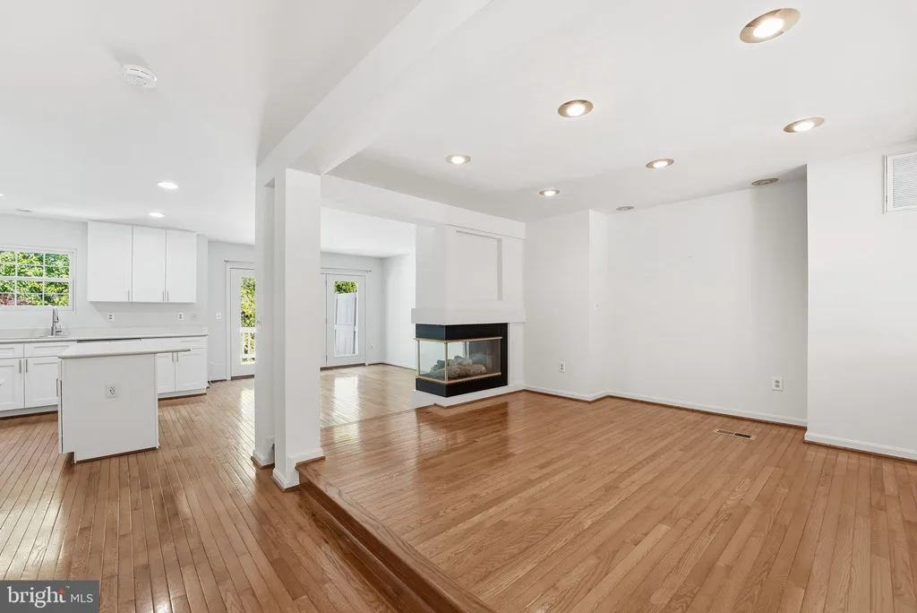Additional image 6 of 2709 Baronhurst Drive, Vienna, VA 22181
