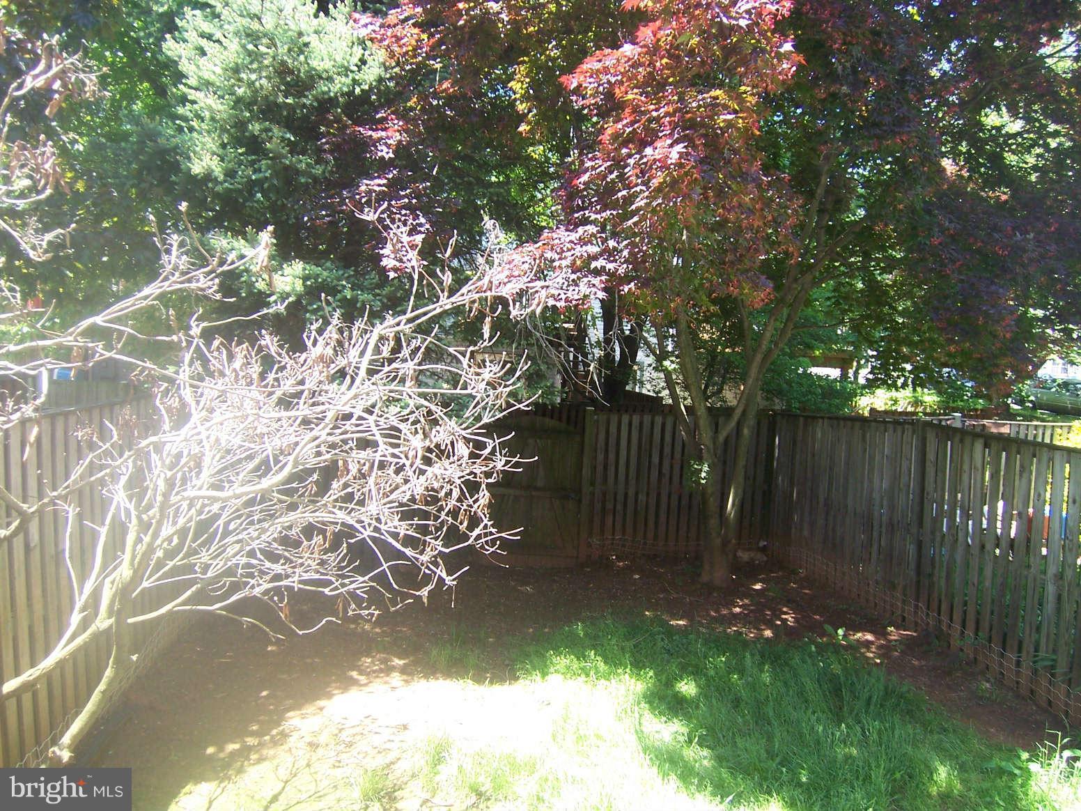 OAK SPRINGS - Residential