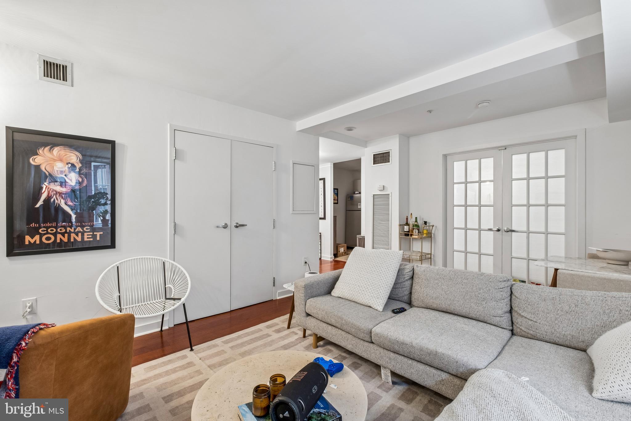 219 S 18TH STREET 29 517