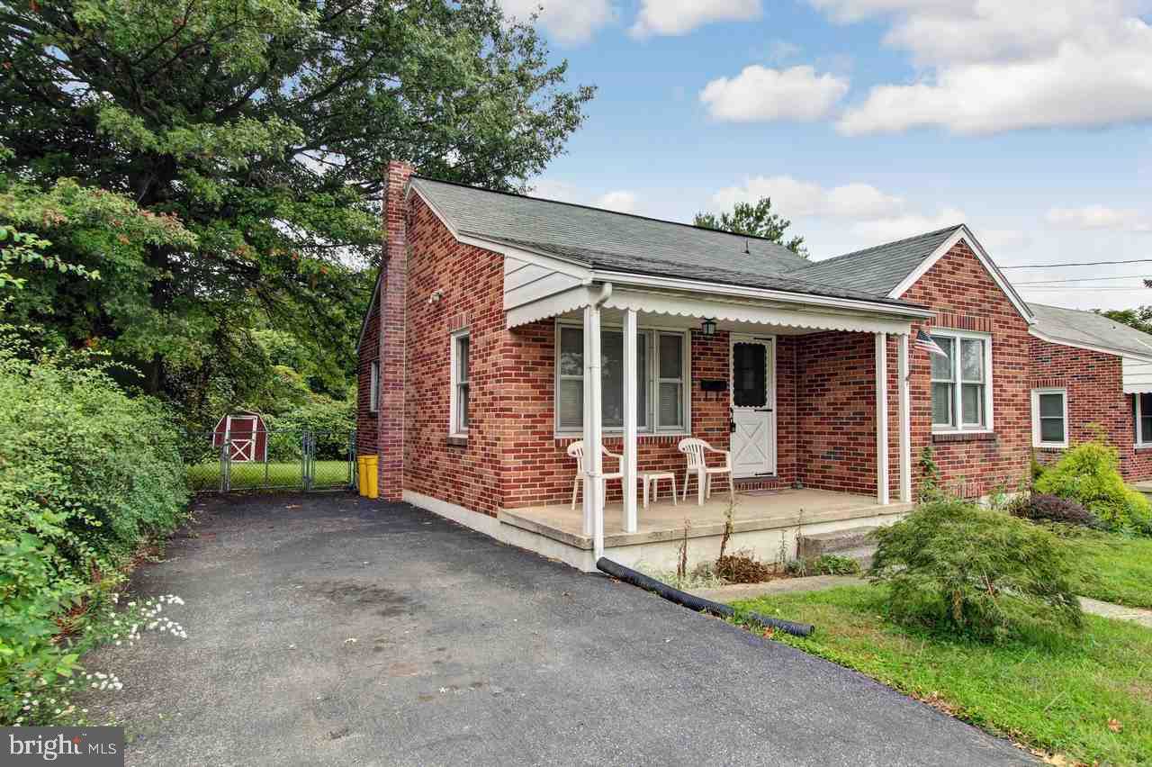 EAST YORK - Residential