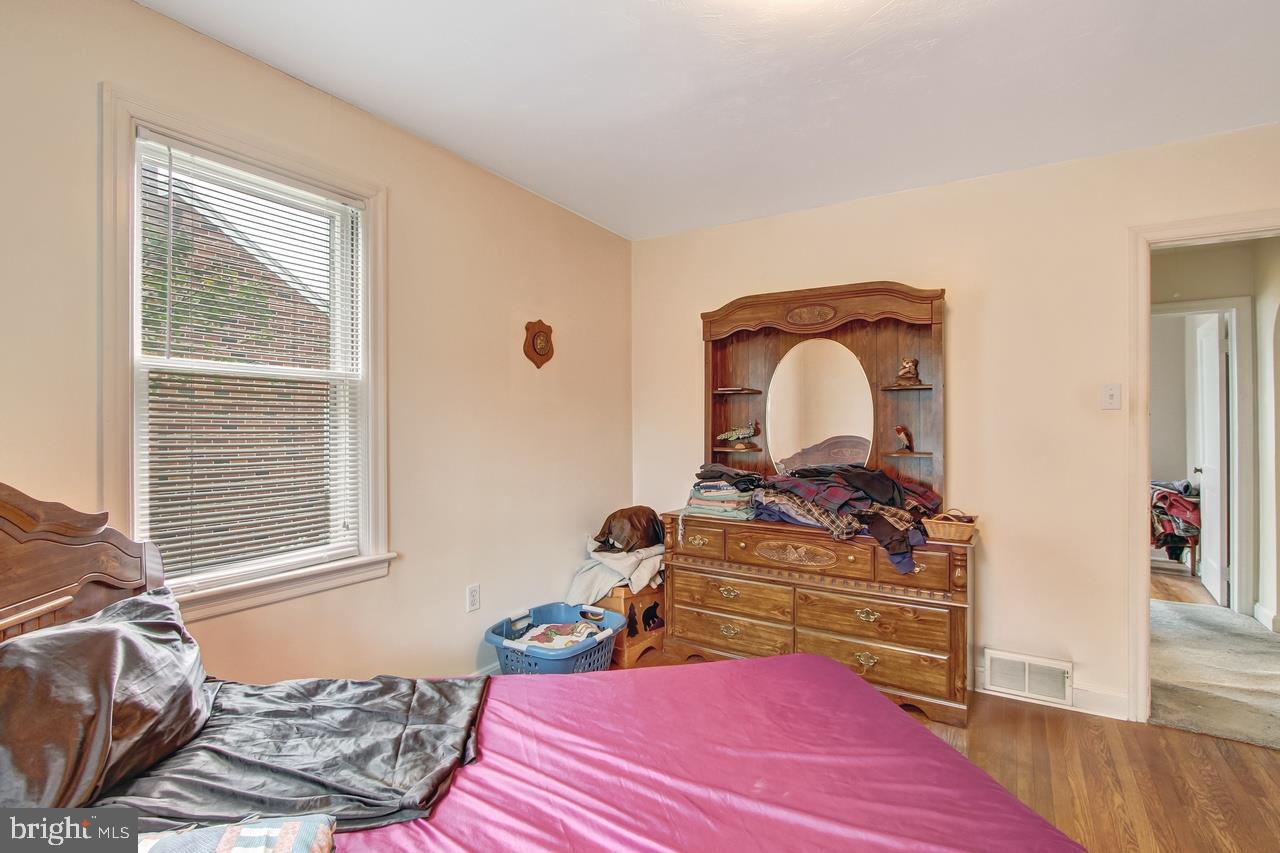 EAST YORK - Residential