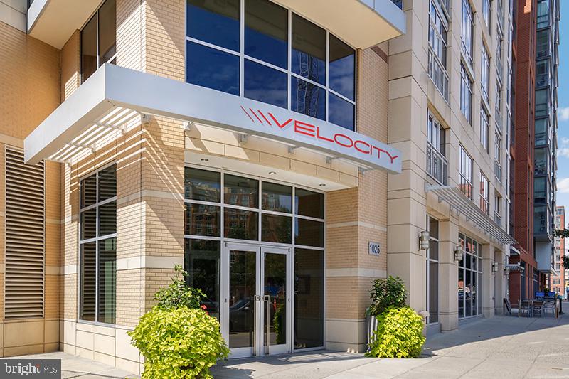 1025 1ST STREET SE 1102