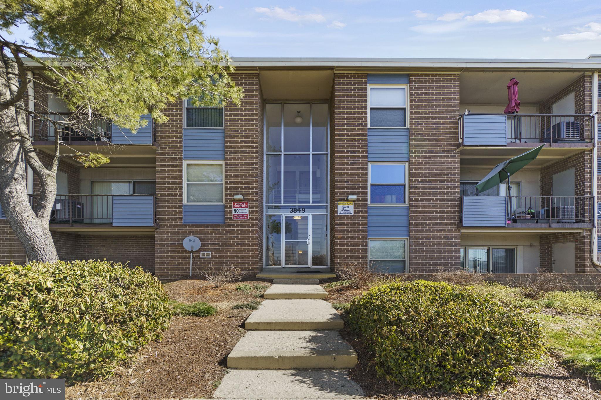 MARLOW TOWERS CONDOMINIUMS - Residential