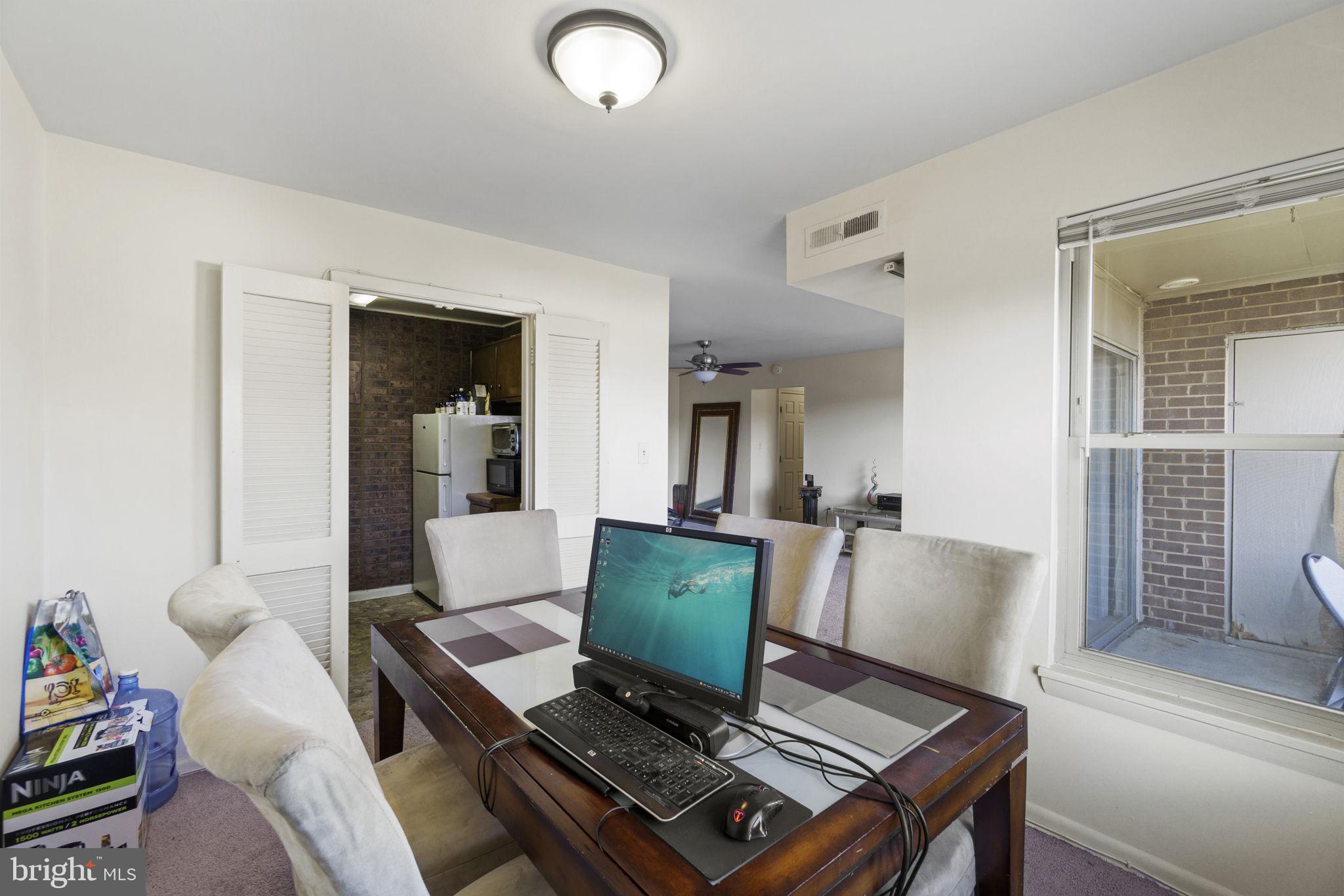 MARLOW TOWERS CONDOMINIUMS - Residential