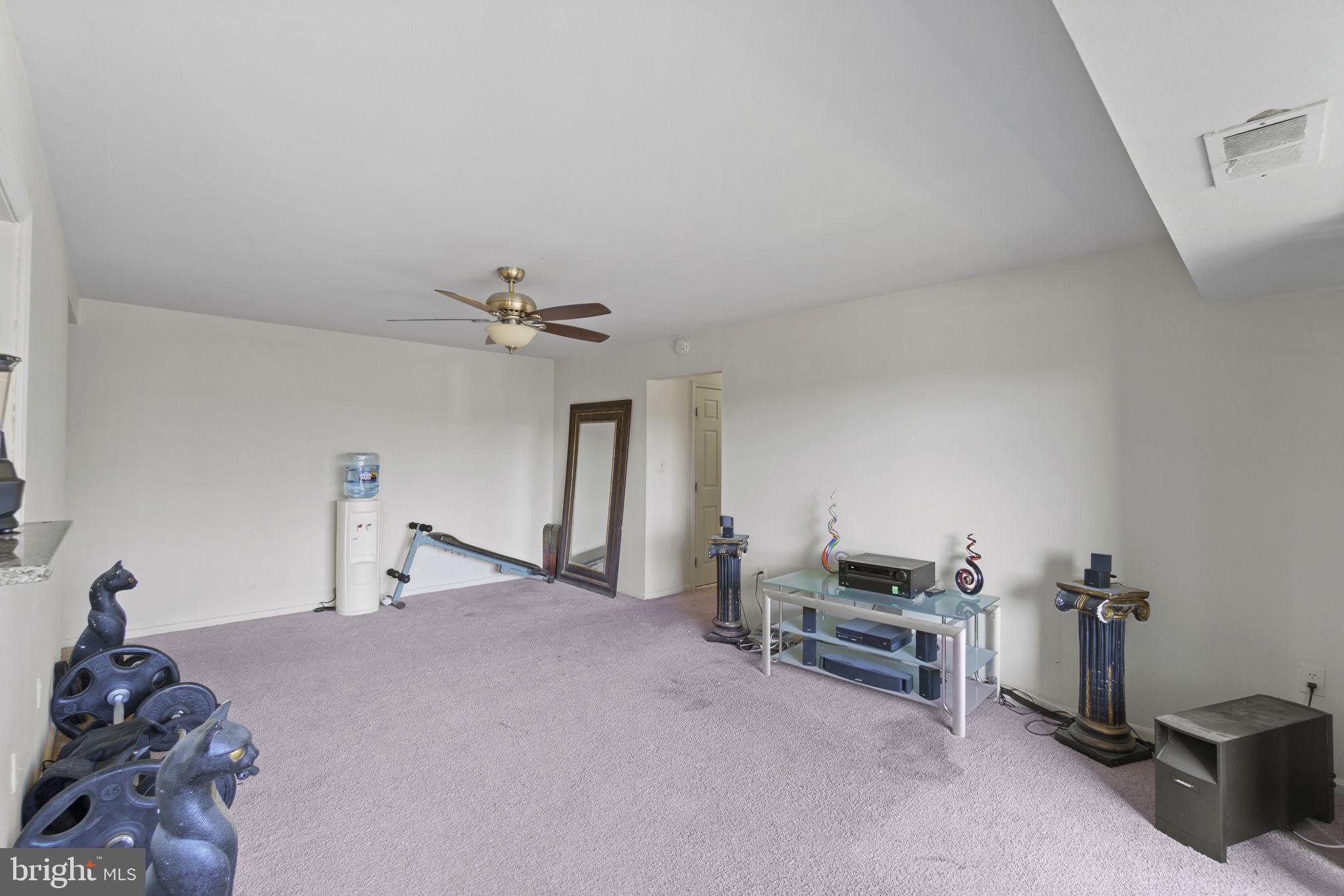 MARLOW TOWERS CONDOMINIUMS - Residential