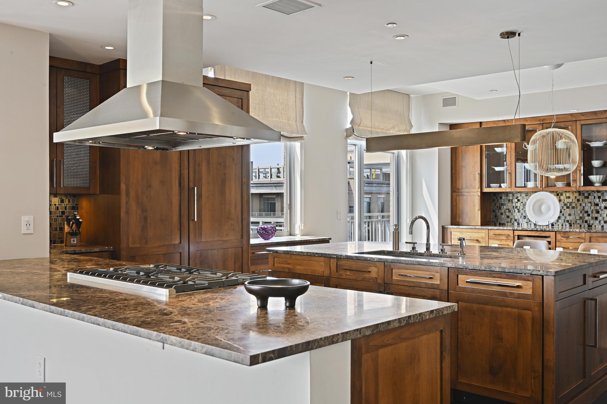 RESTON TOWN CENTER - Residential