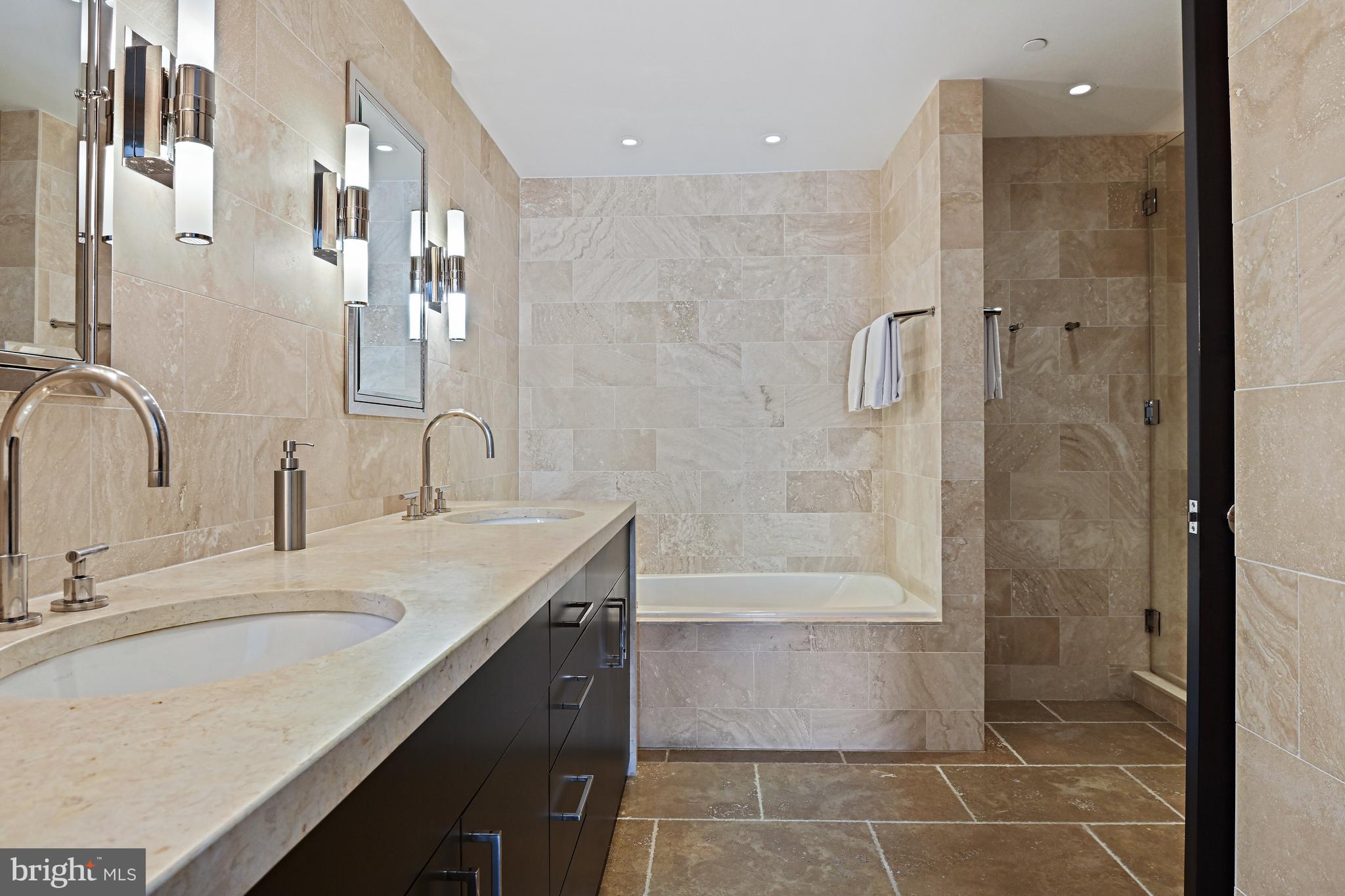 RESTON TOWN CENTER - Residential