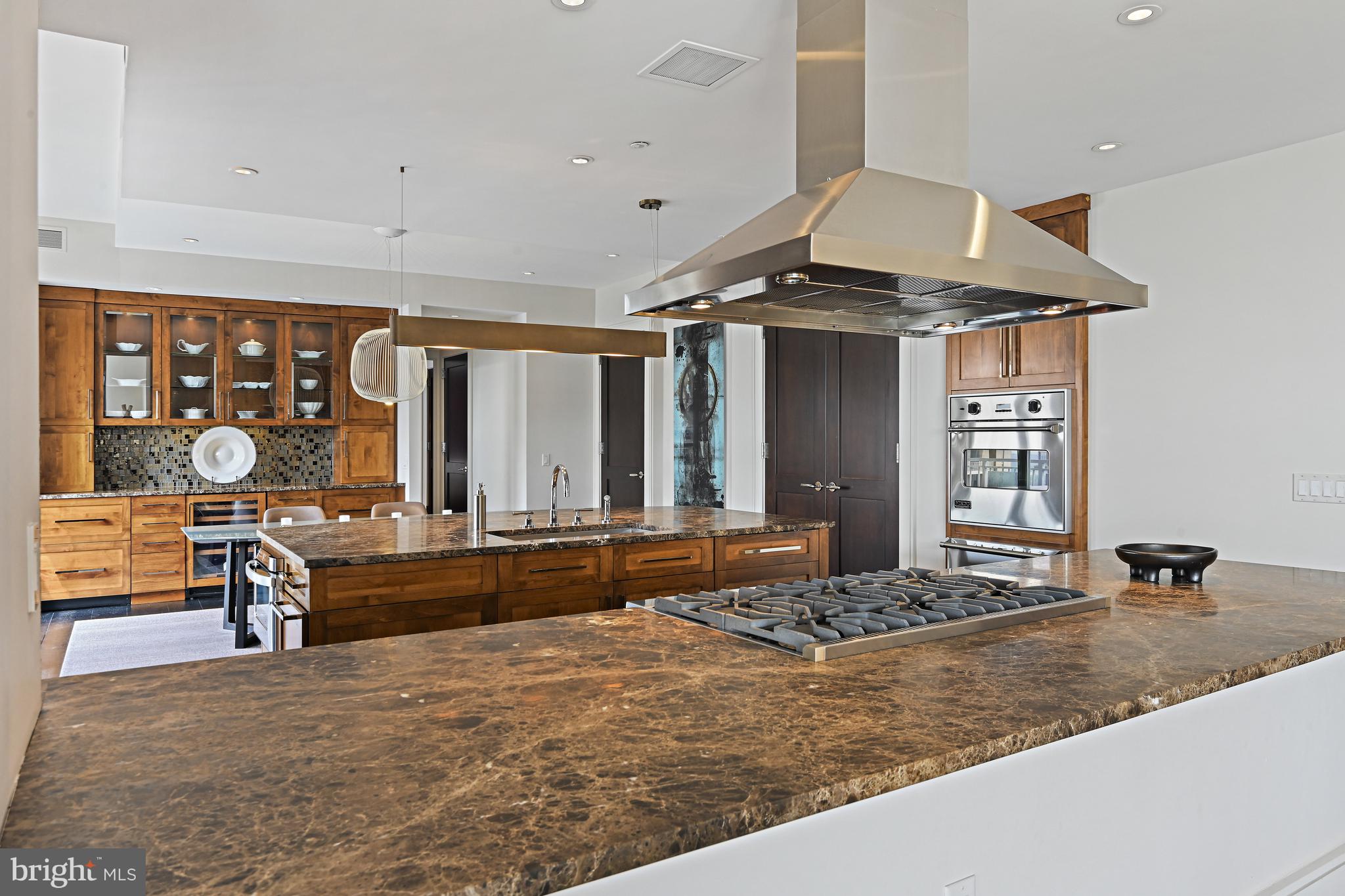 RESTON TOWN CENTER - Residential