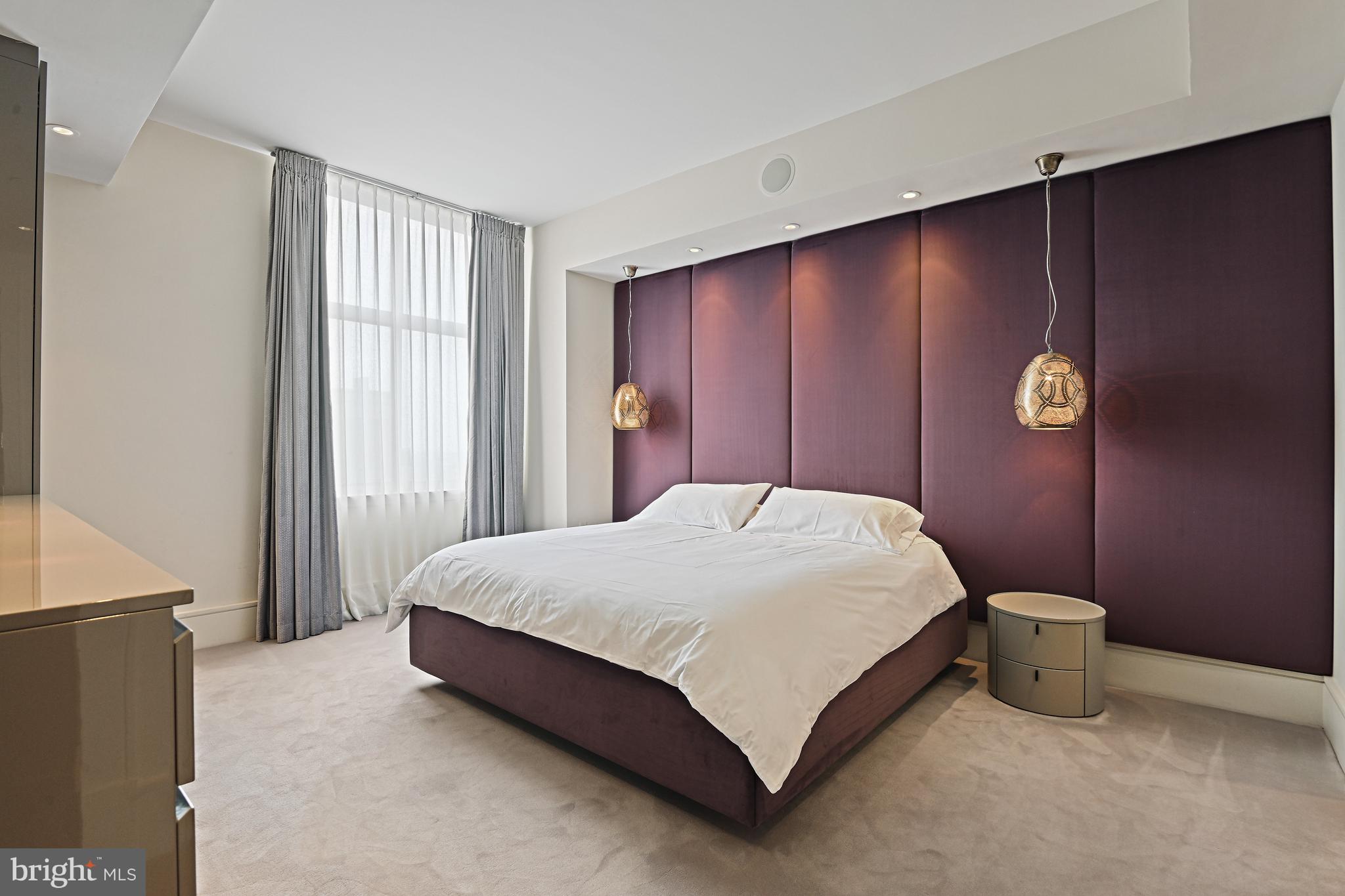 RESTON TOWN CENTER - Residential