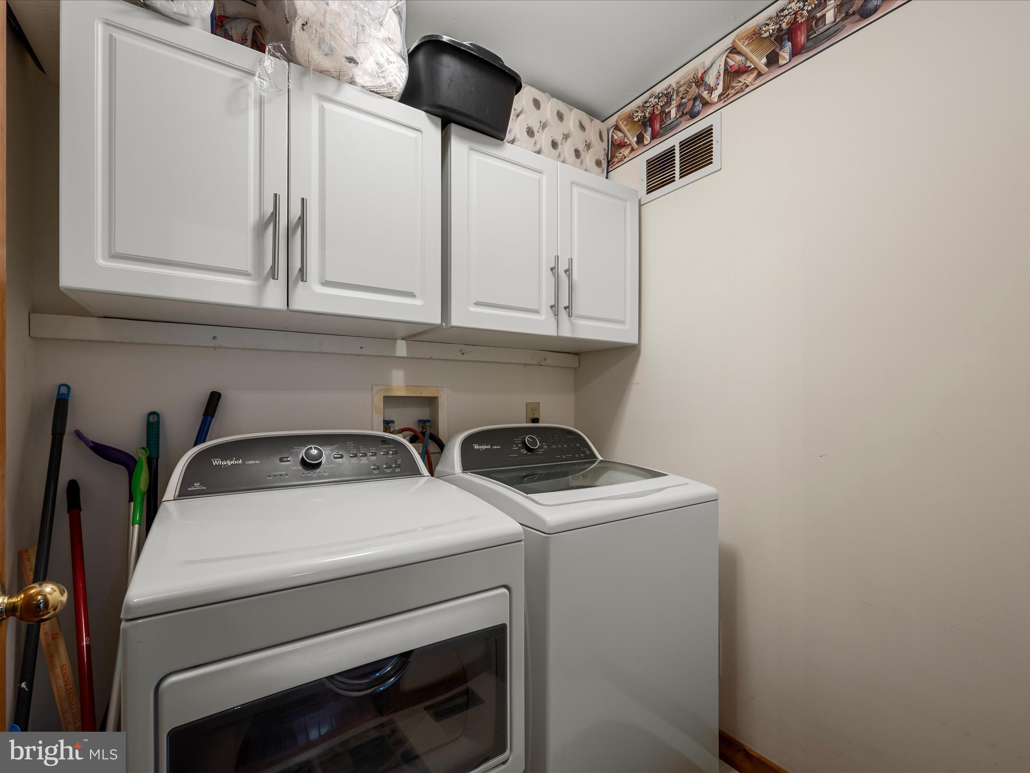 KINGSBROOKE ON THE POTOMAC - Residential