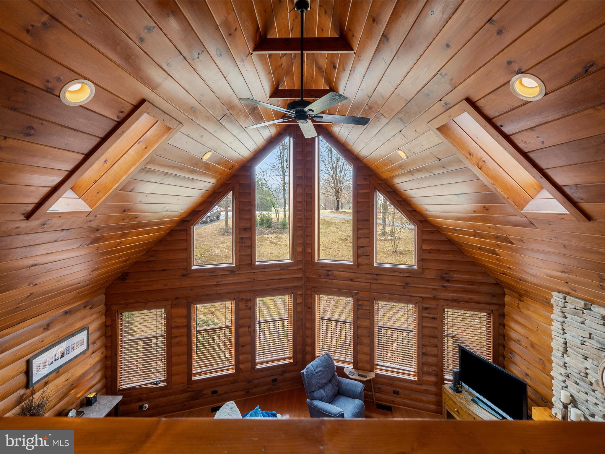 KINGSBROOKE ON THE POTOMAC - Residential