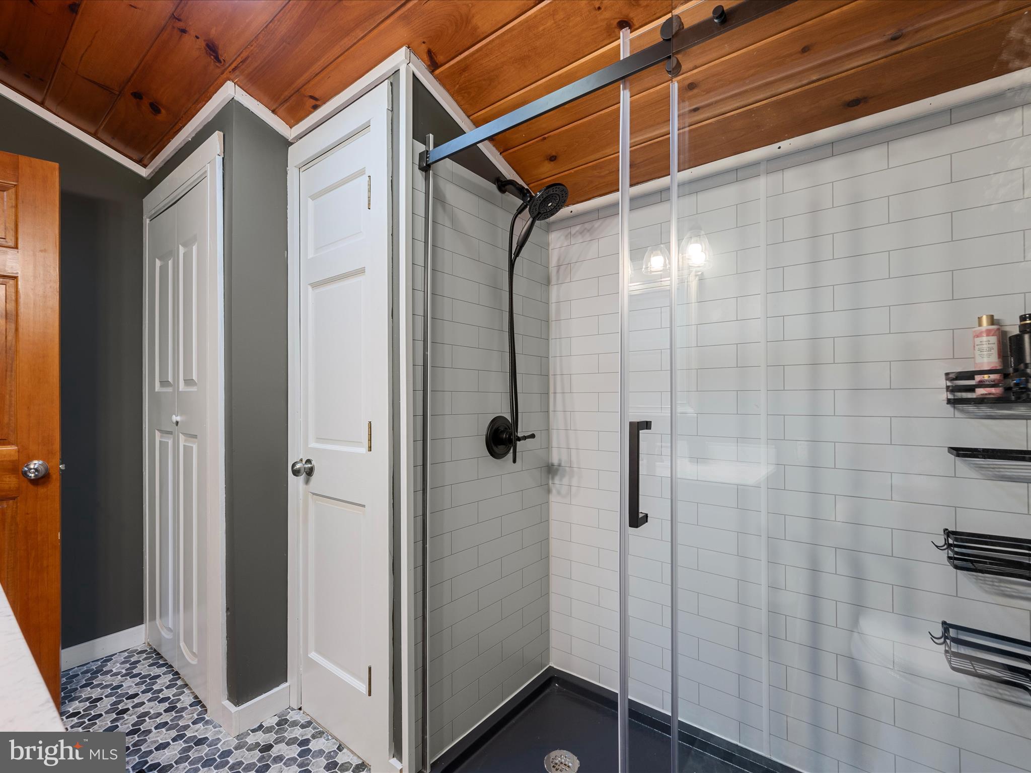 KINGSBROOKE ON THE POTOMAC - Residential