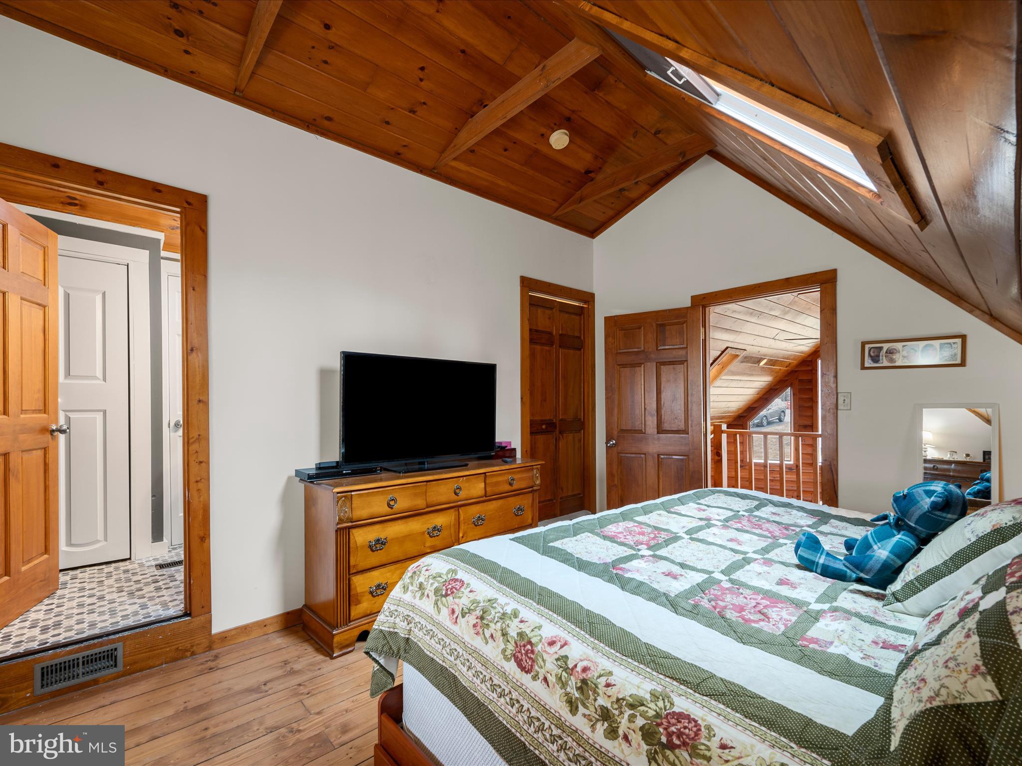 KINGSBROOKE ON THE POTOMAC - Residential