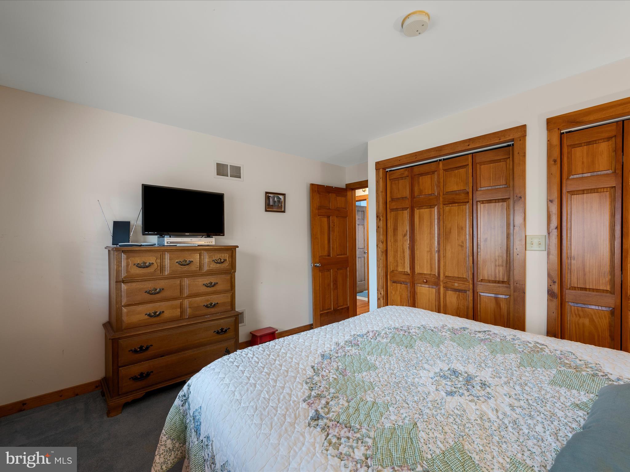 KINGSBROOKE ON THE POTOMAC - Residential