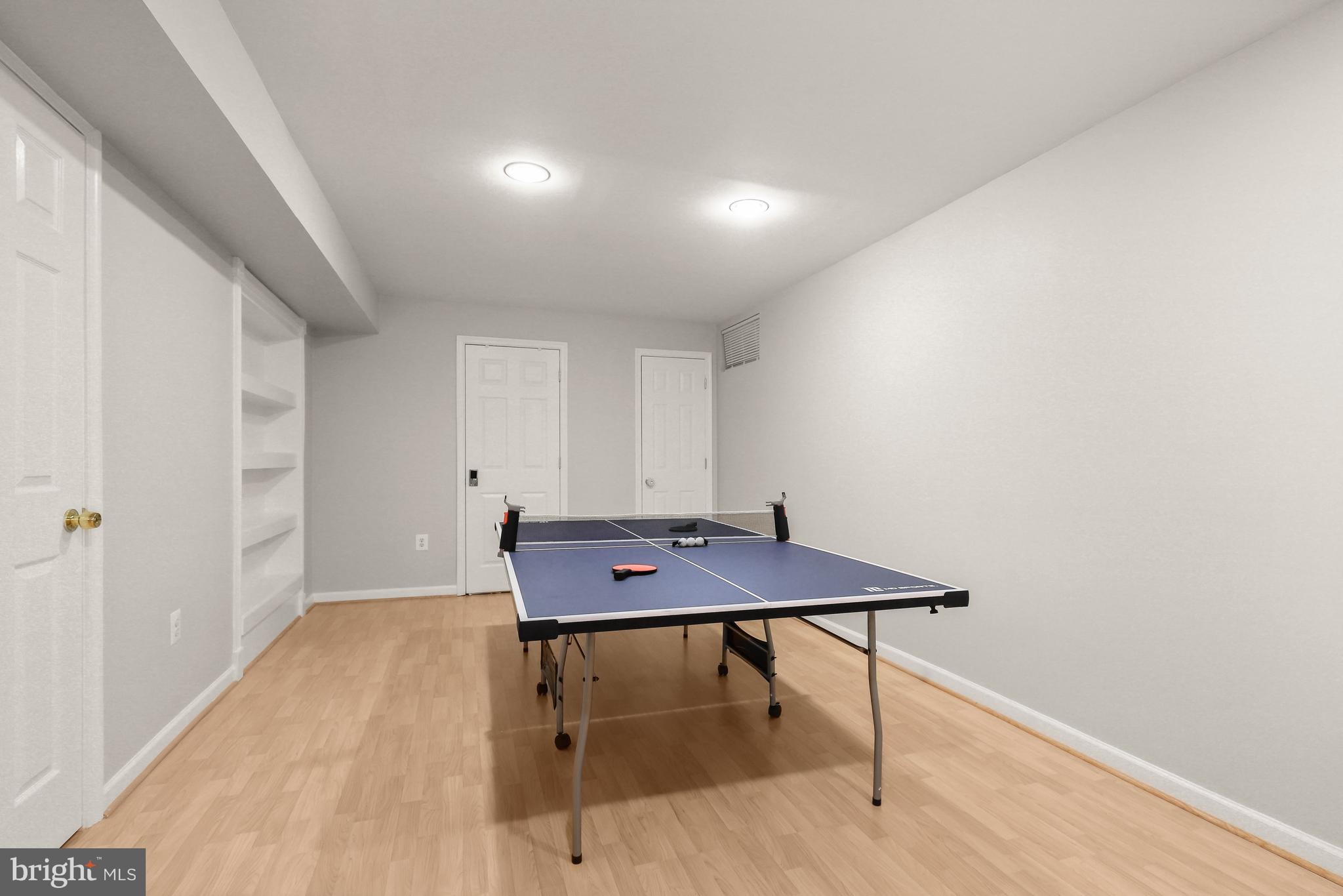 QUINCE ORCHARD PARK - Residential