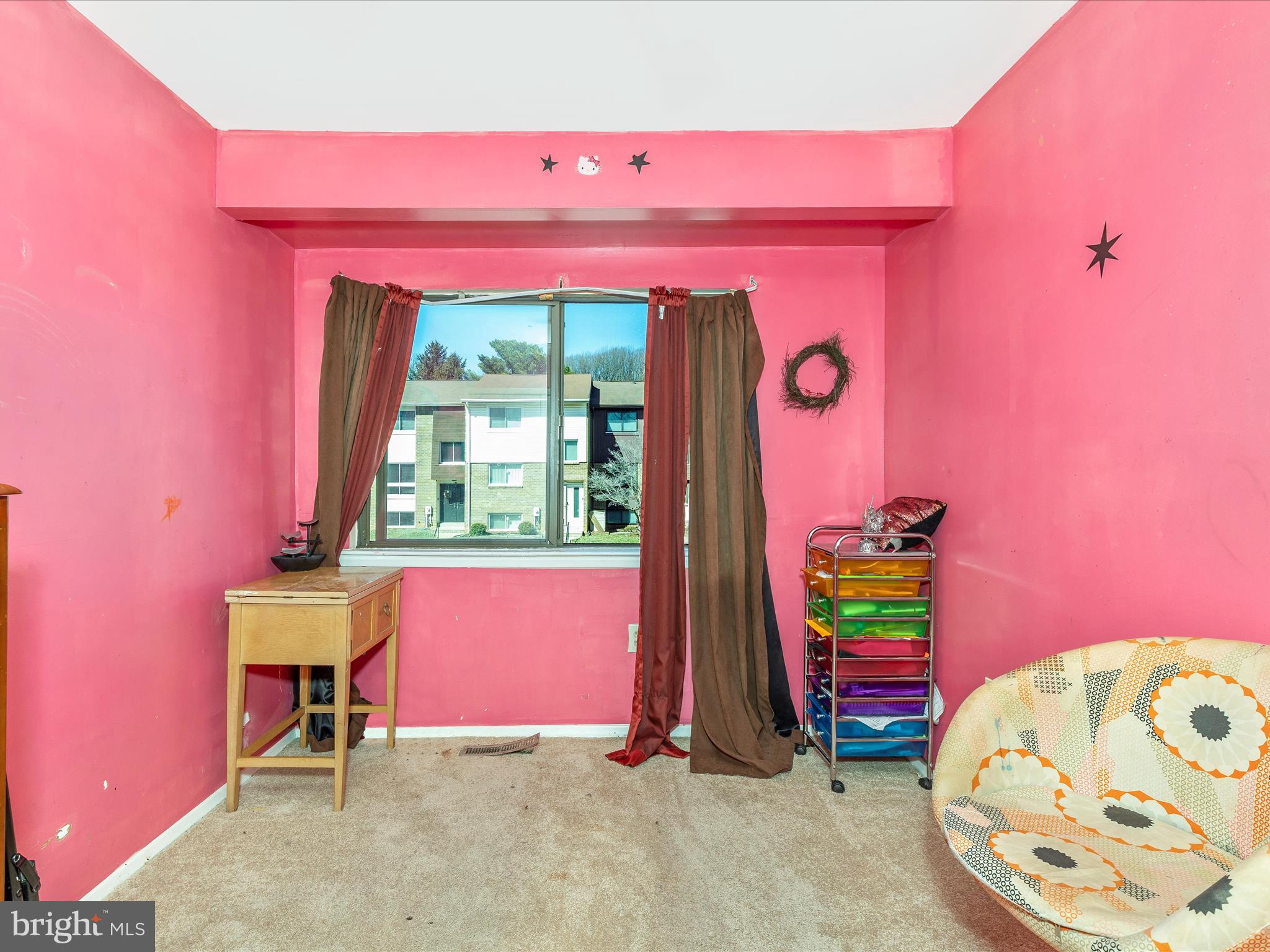 TWELVE TREES - Residential