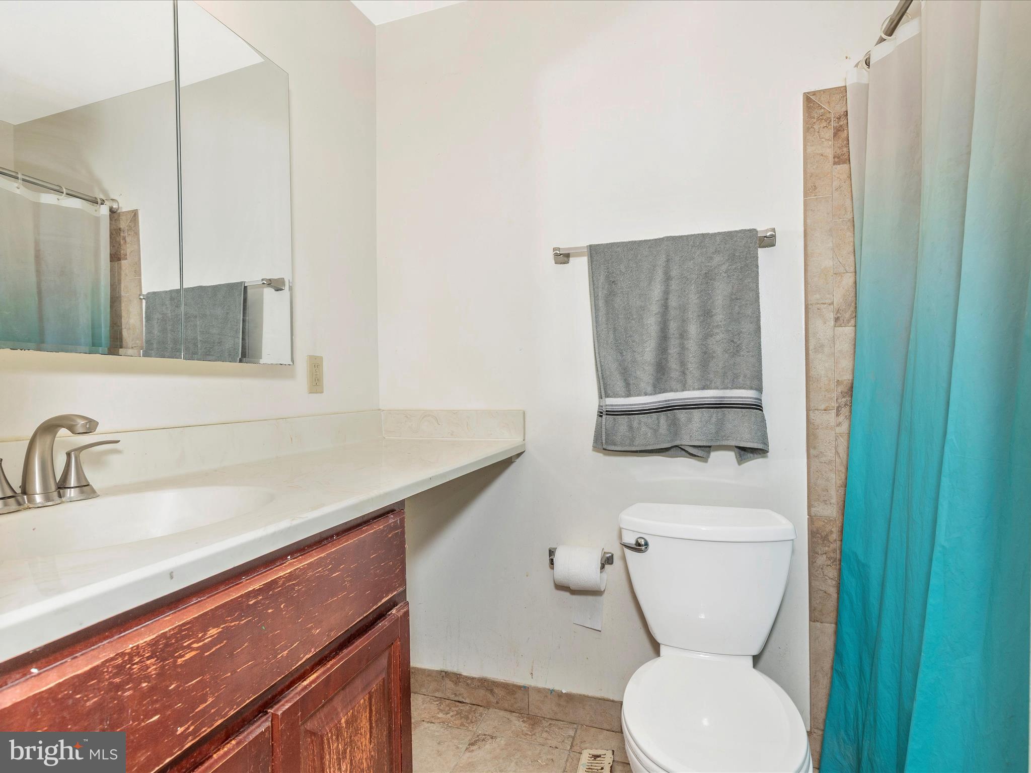 TWELVE TREES - Residential