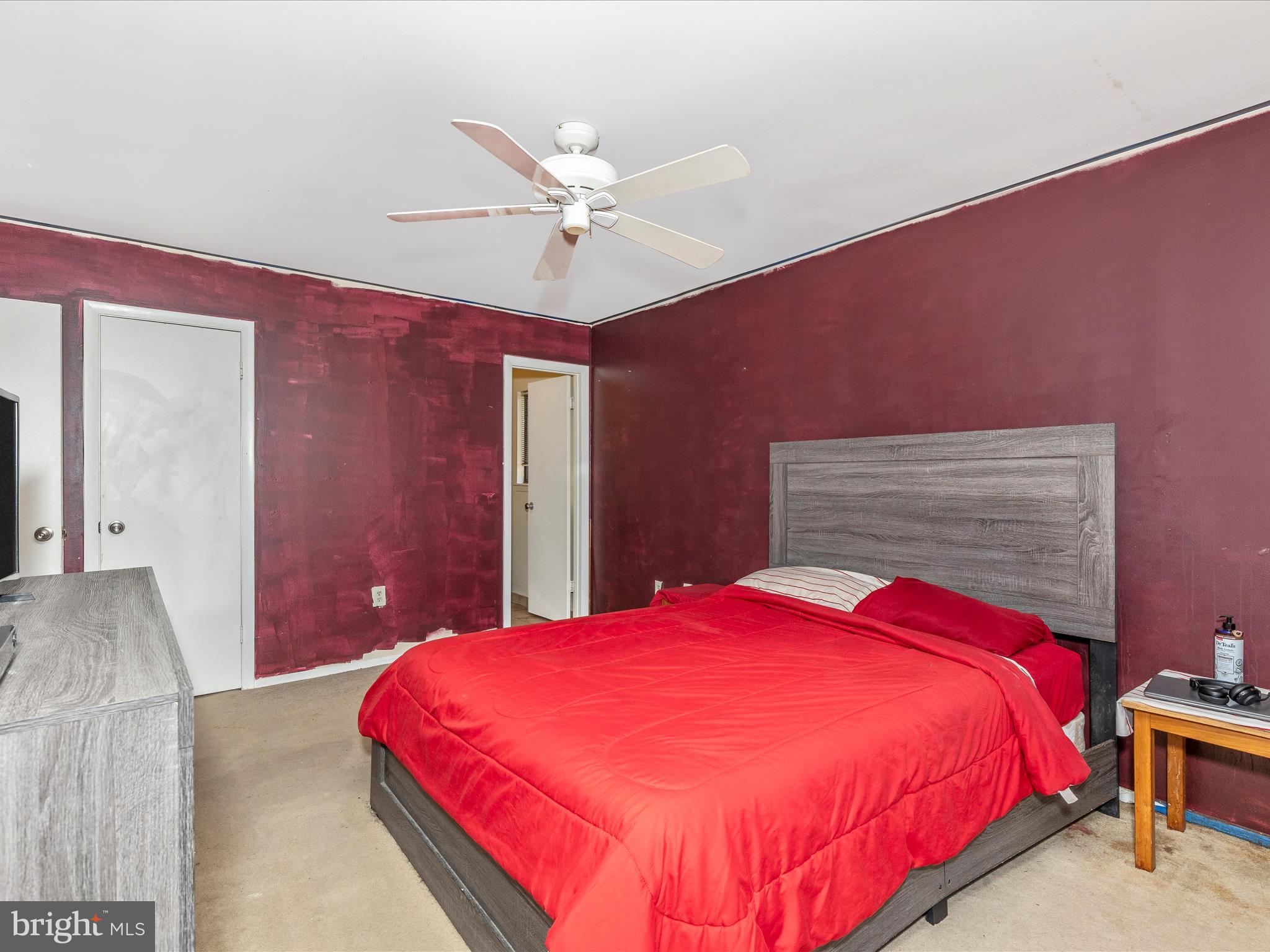 TWELVE TREES - Residential