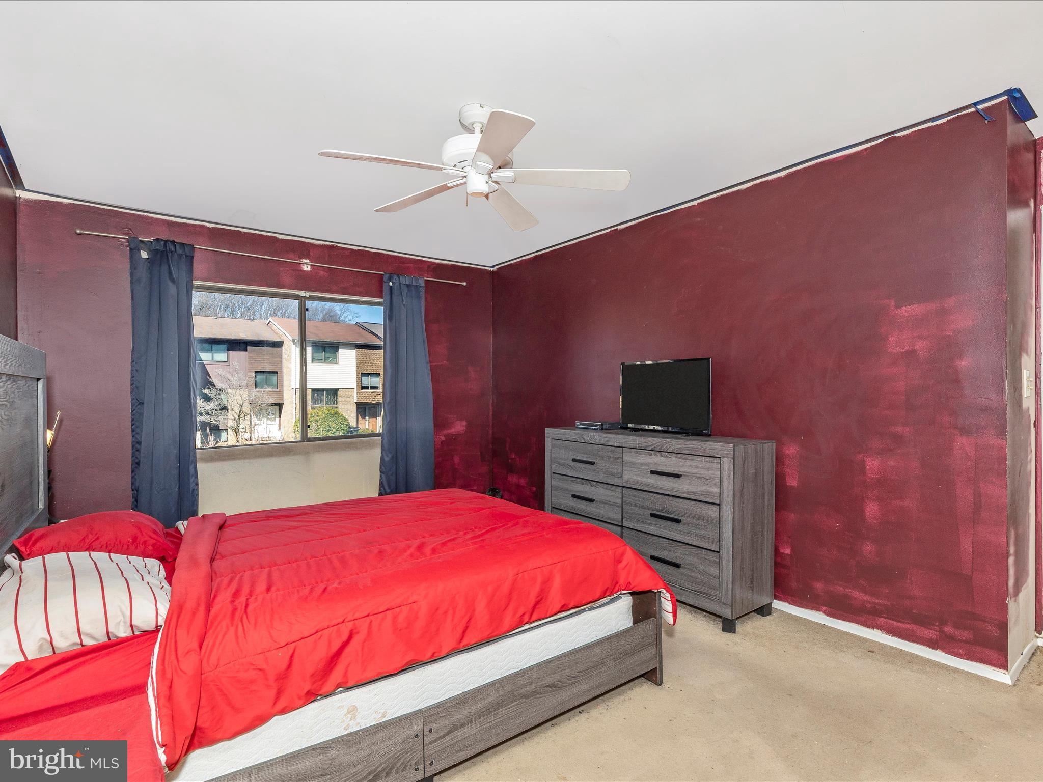 TWELVE TREES - Residential