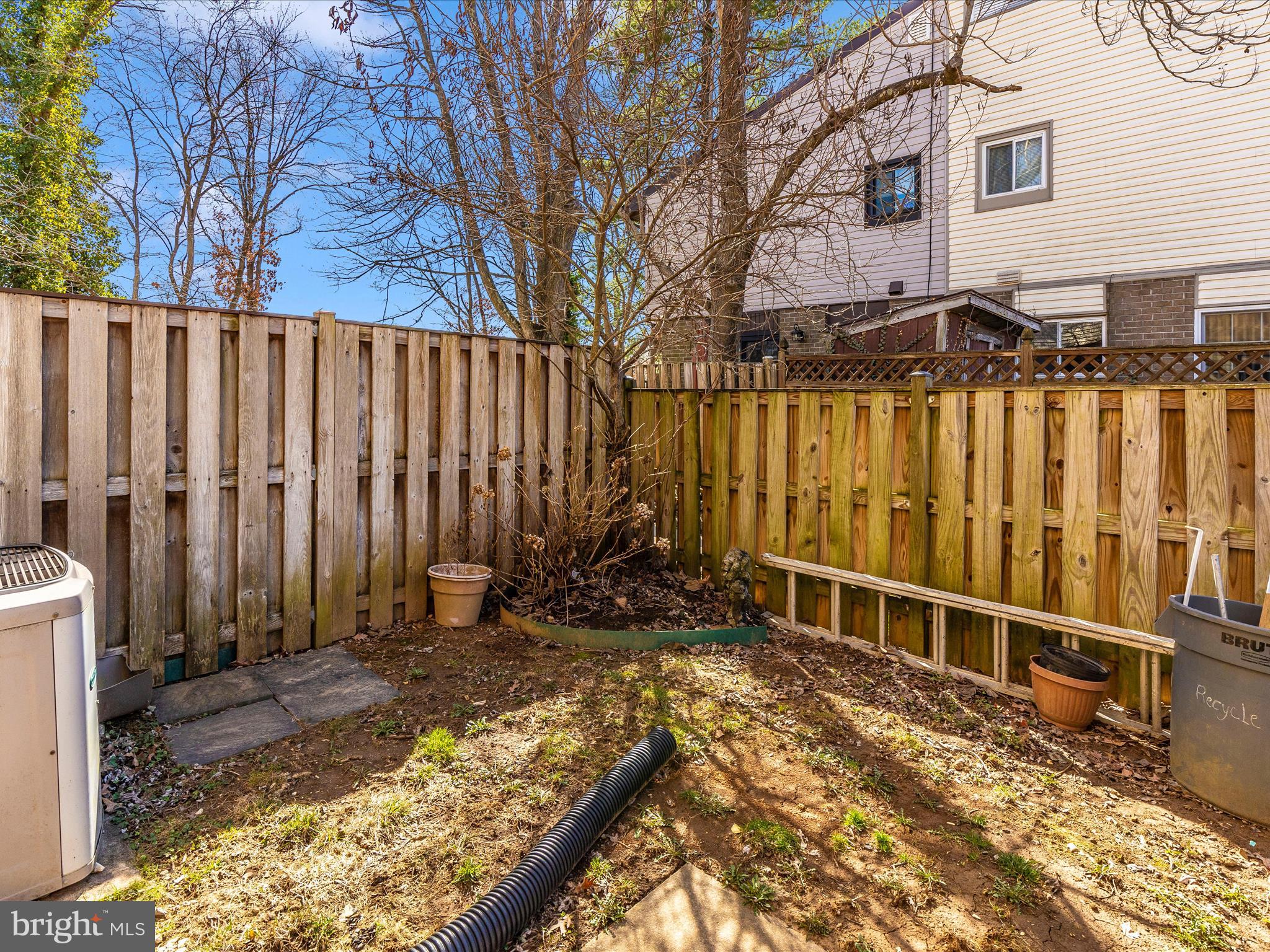 TWELVE TREES - Residential