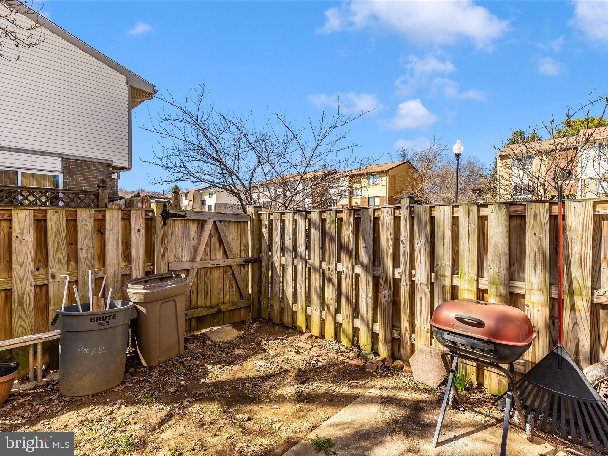 TWELVE TREES - Residential