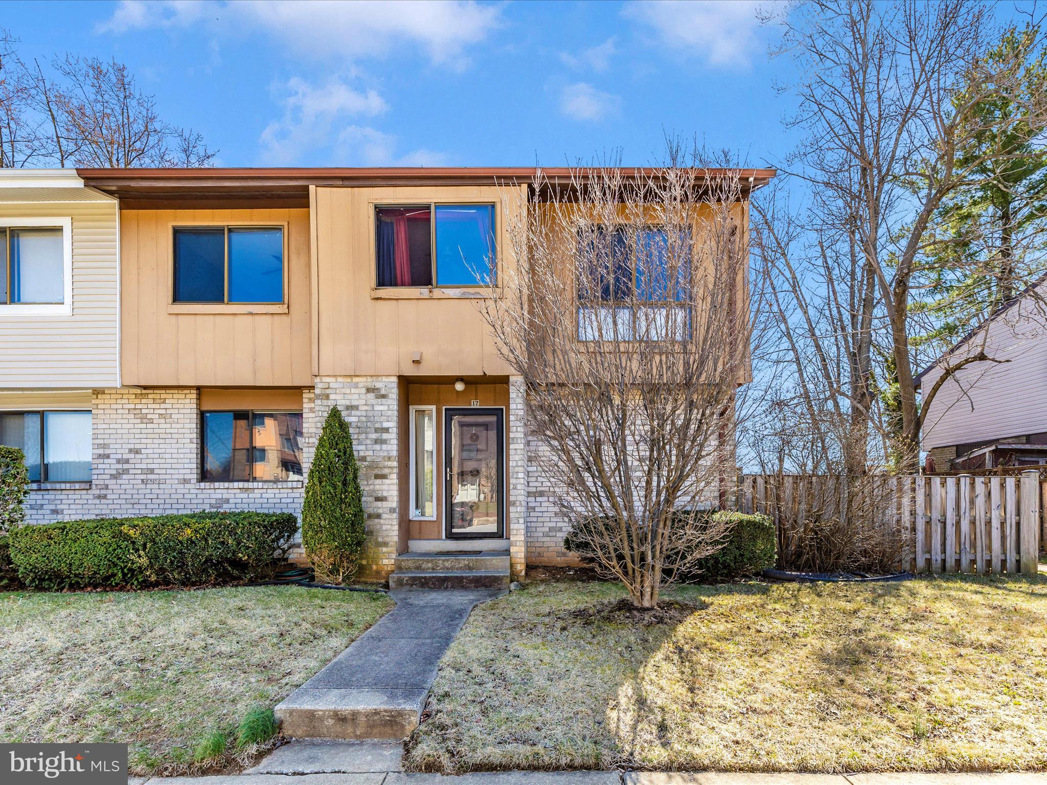 TWELVE TREES - Residential