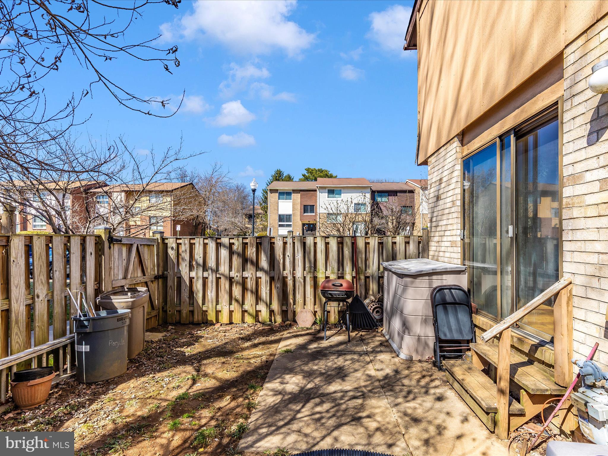 TWELVE TREES - Residential