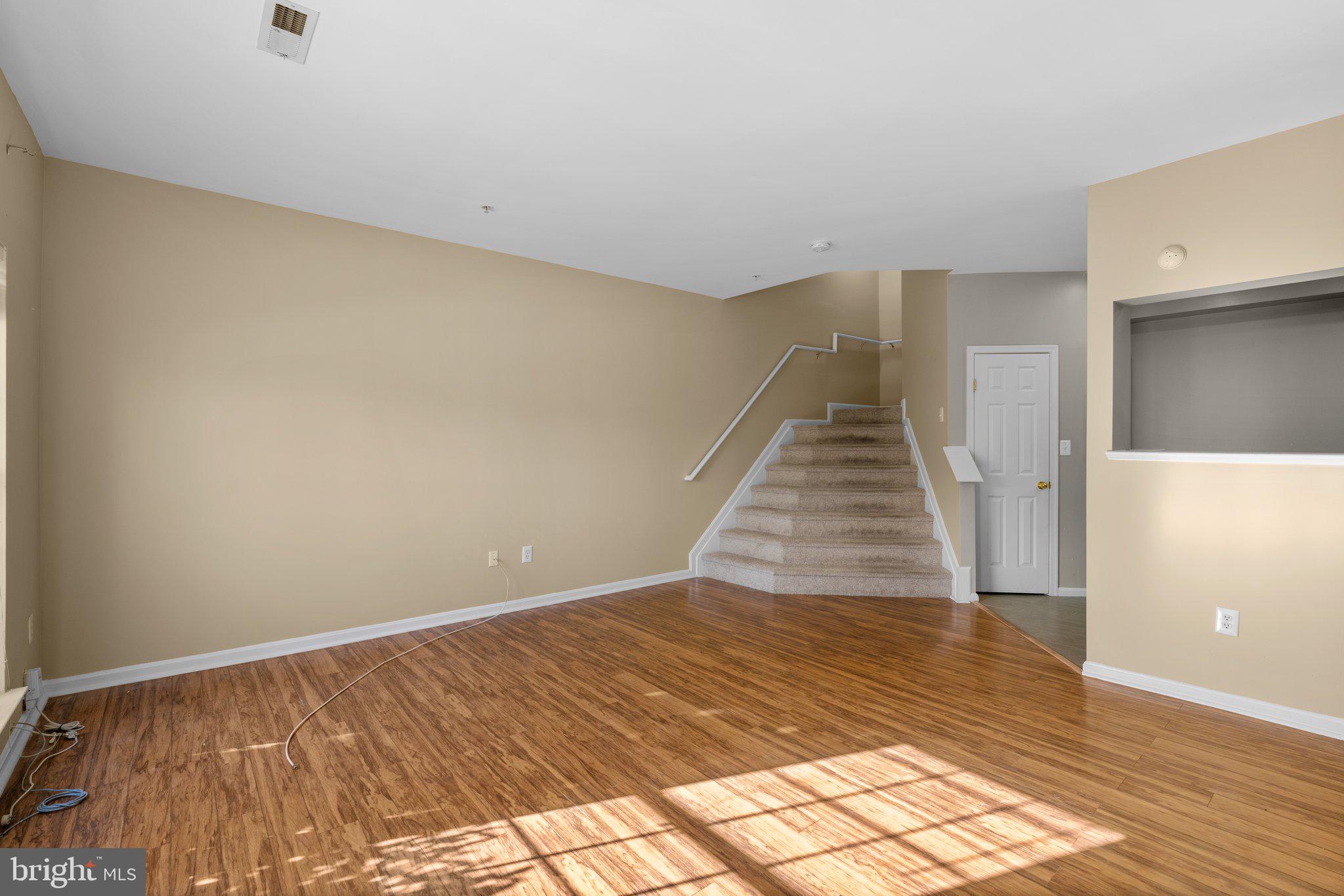 SEVEN OAKS - Residential