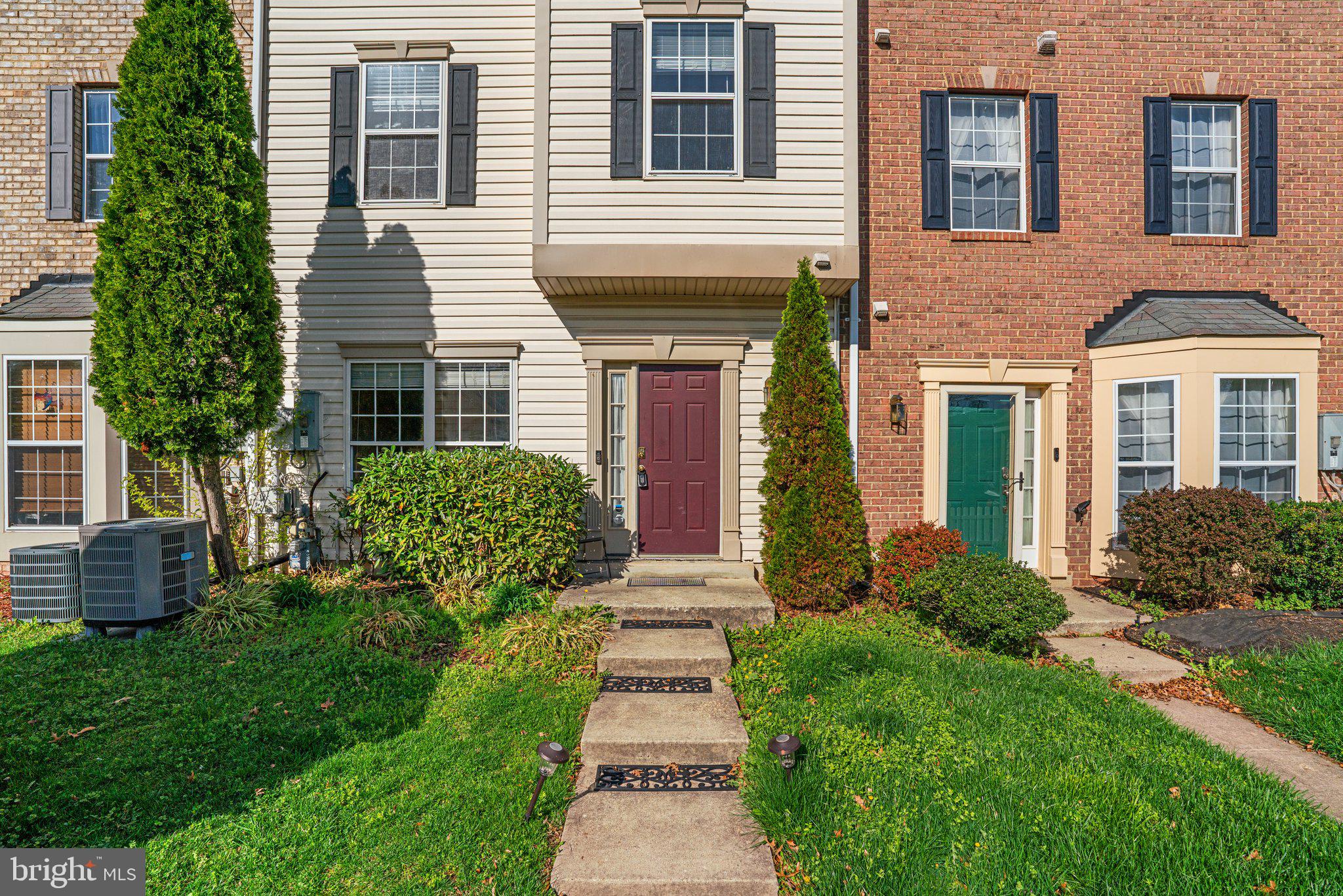 SEVEN OAKS - Residential