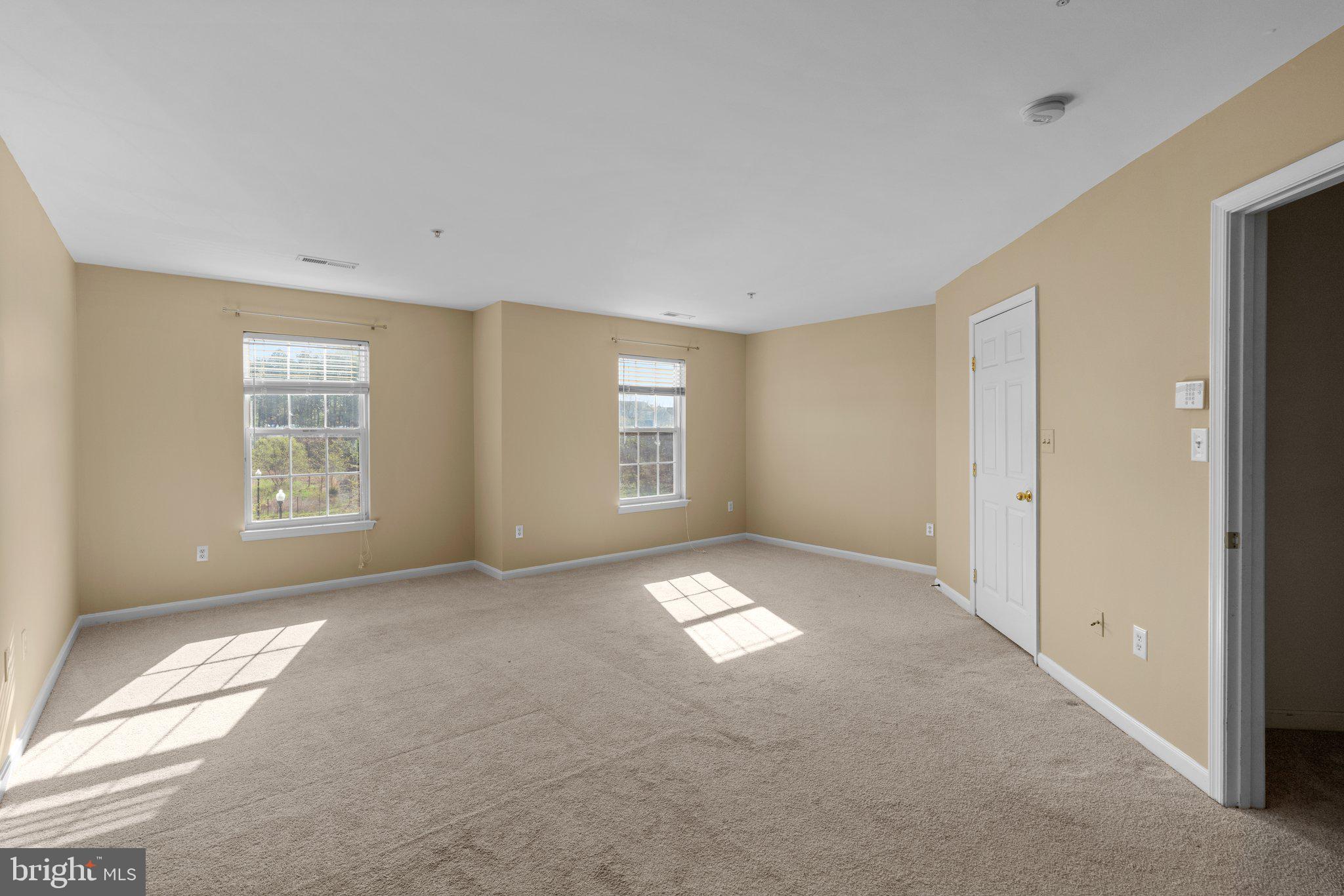 SEVEN OAKS - Residential