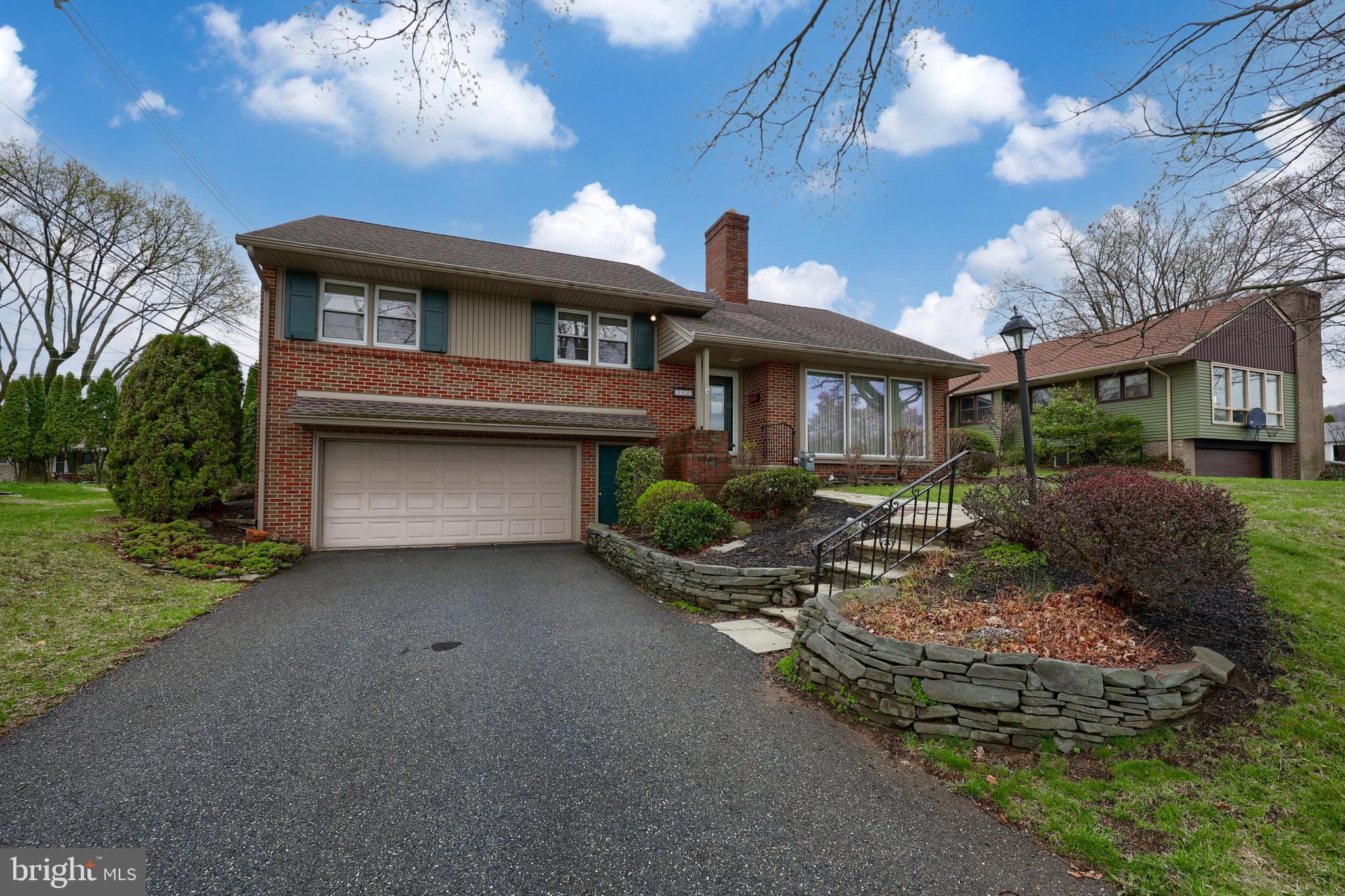 3902 REIFF PLACE