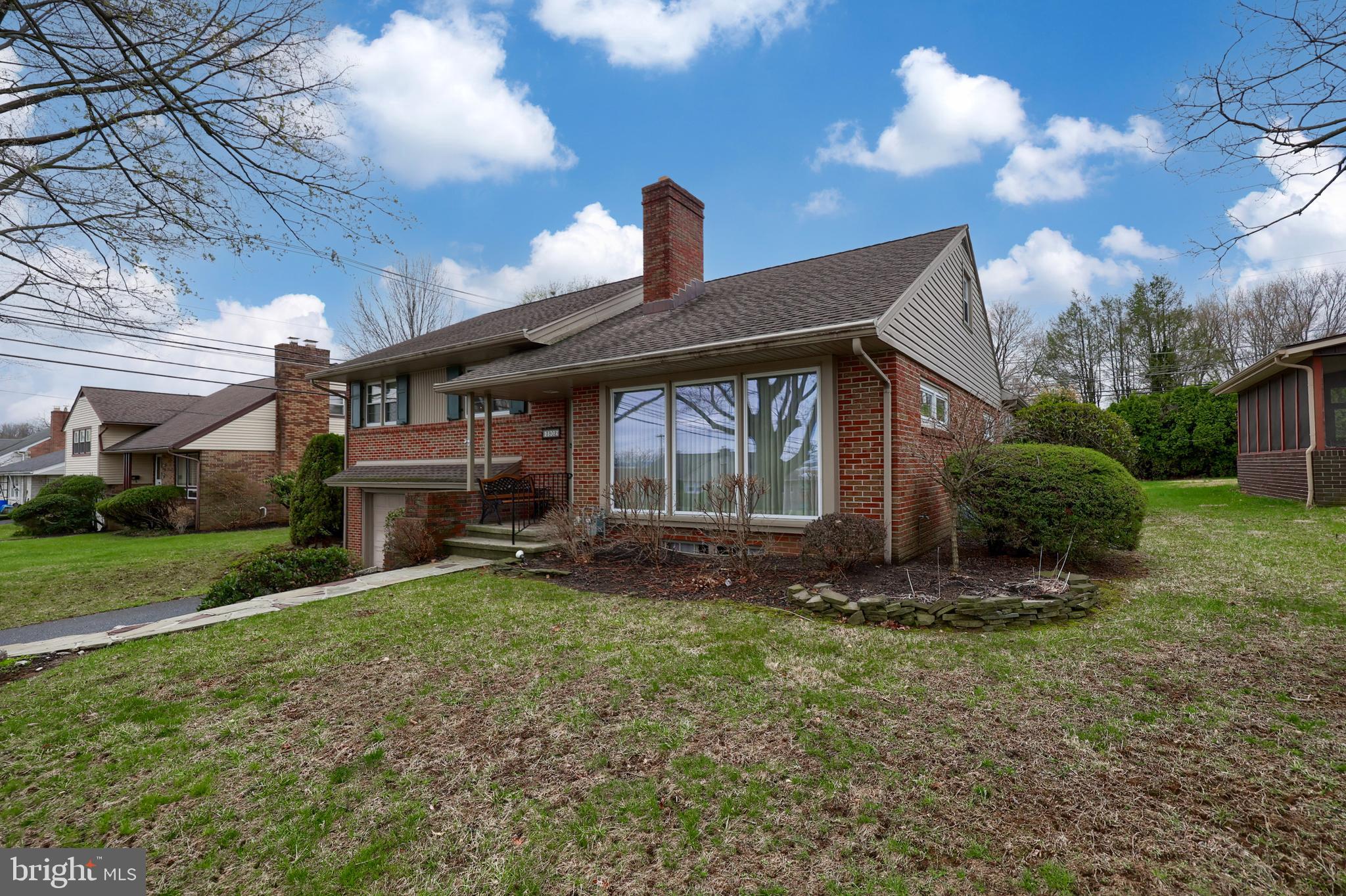 3902 REIFF PLACE