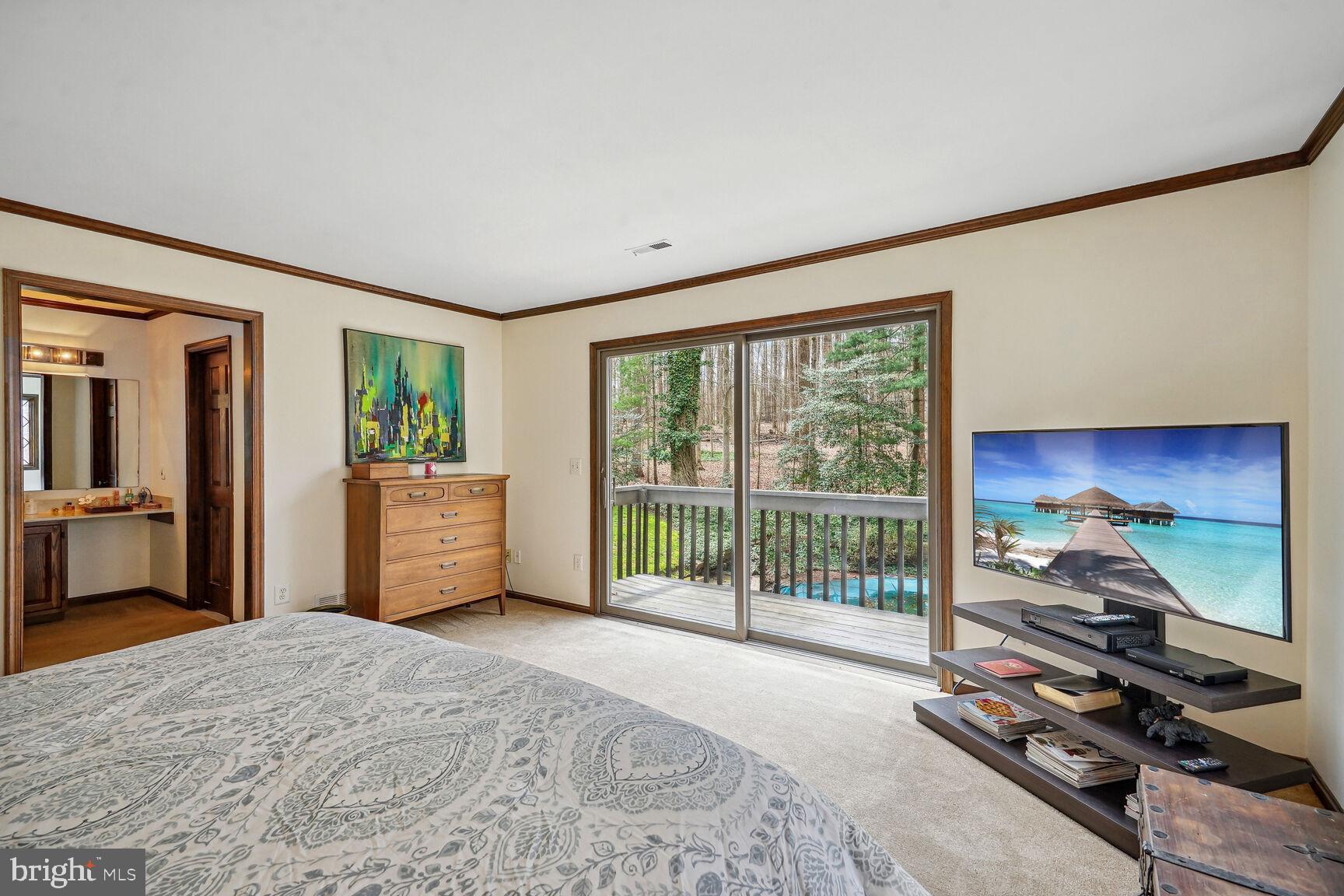 THE SINGING WOODS - Residential