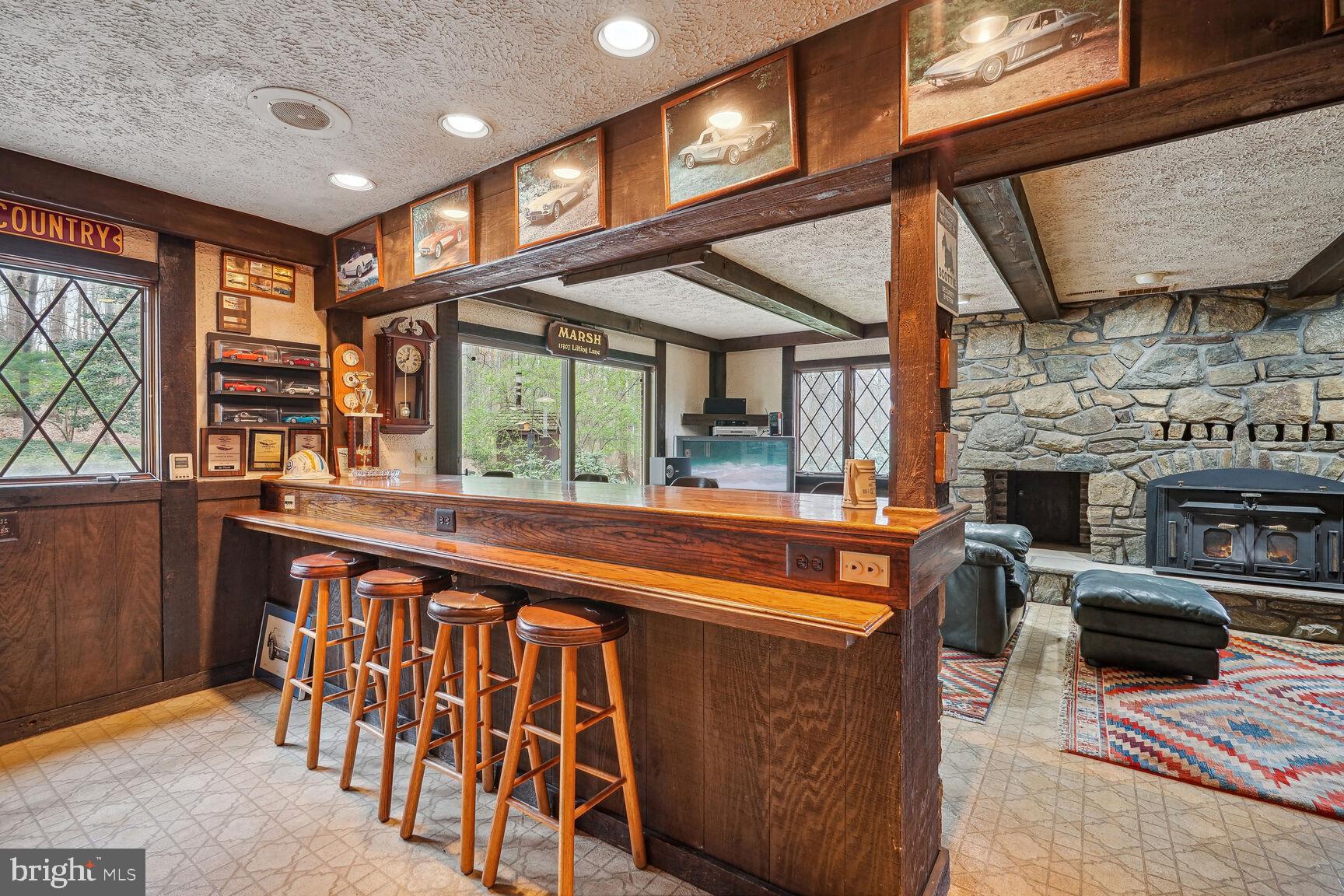 THE SINGING WOODS - Residential