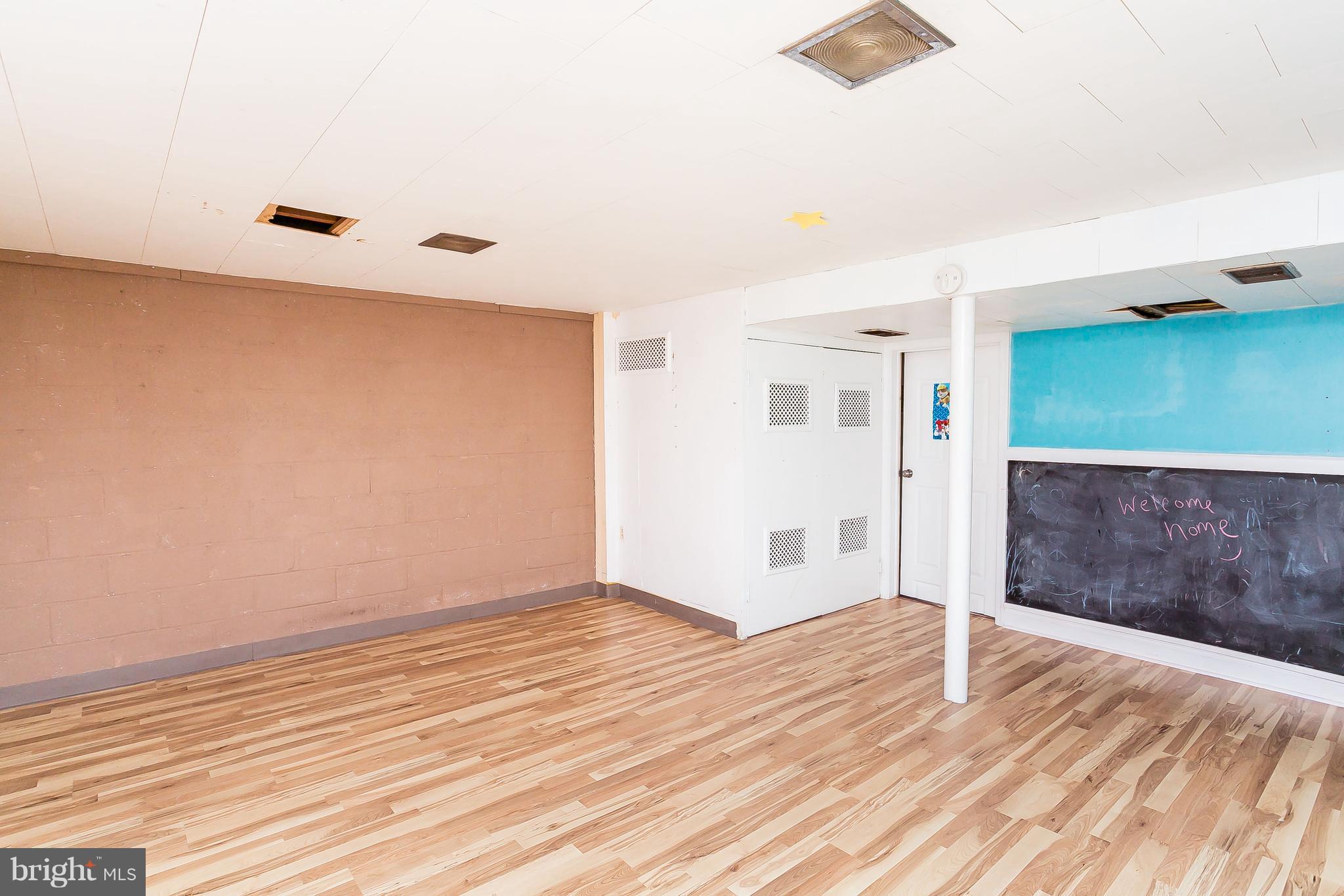 CHARLESMONT - Residential