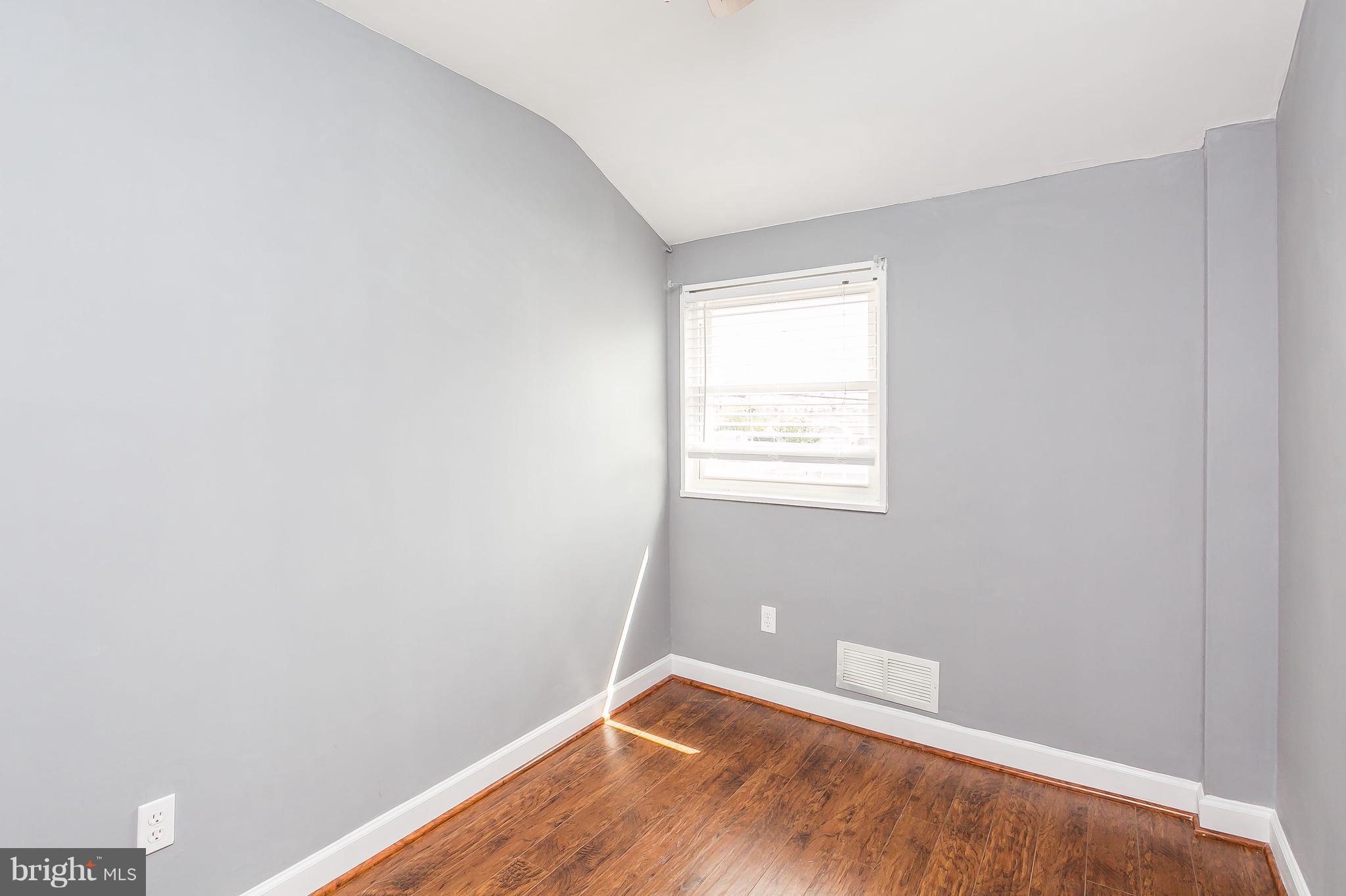 CHARLESMONT - Residential