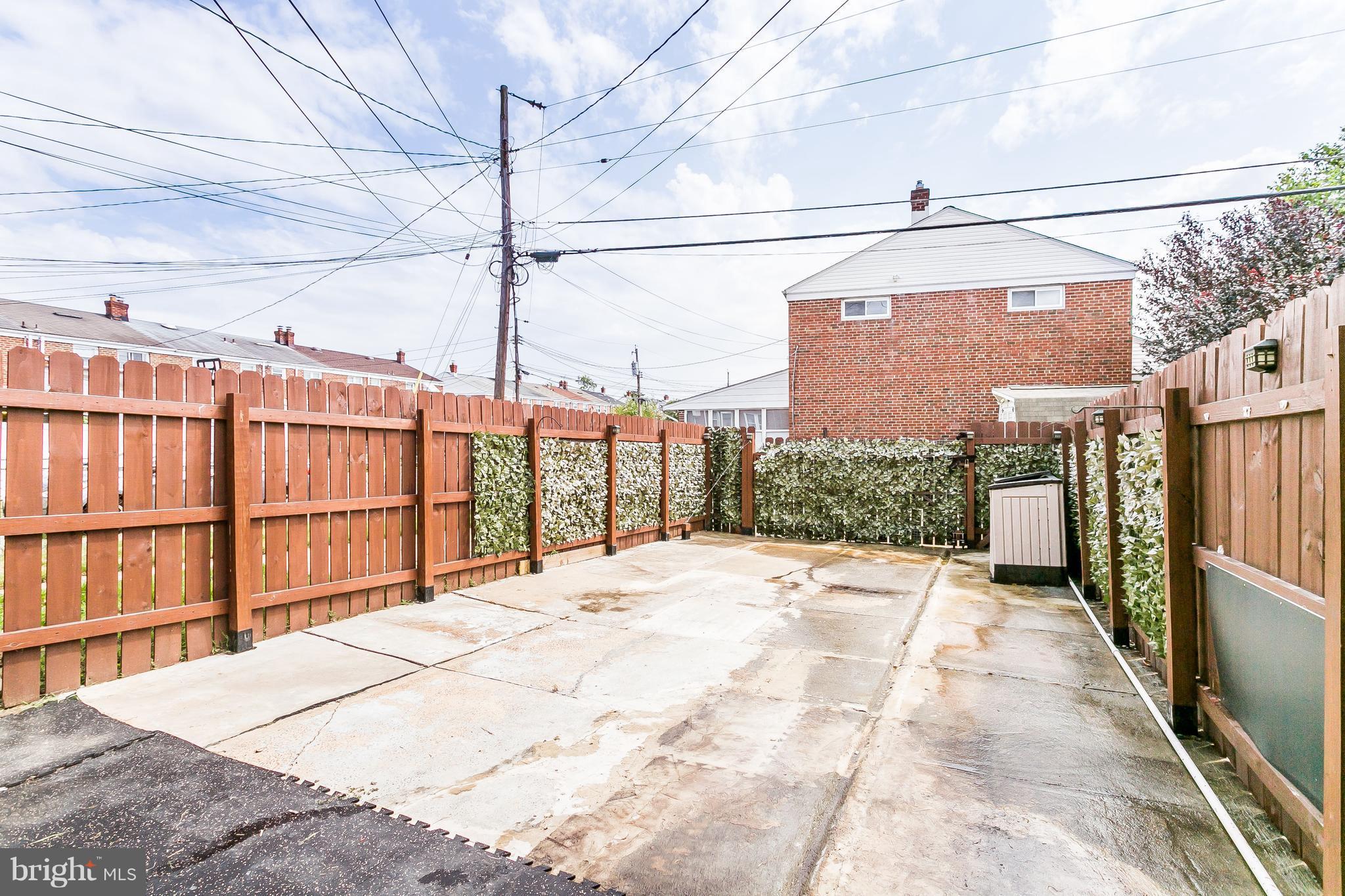 CHARLESMONT - Residential