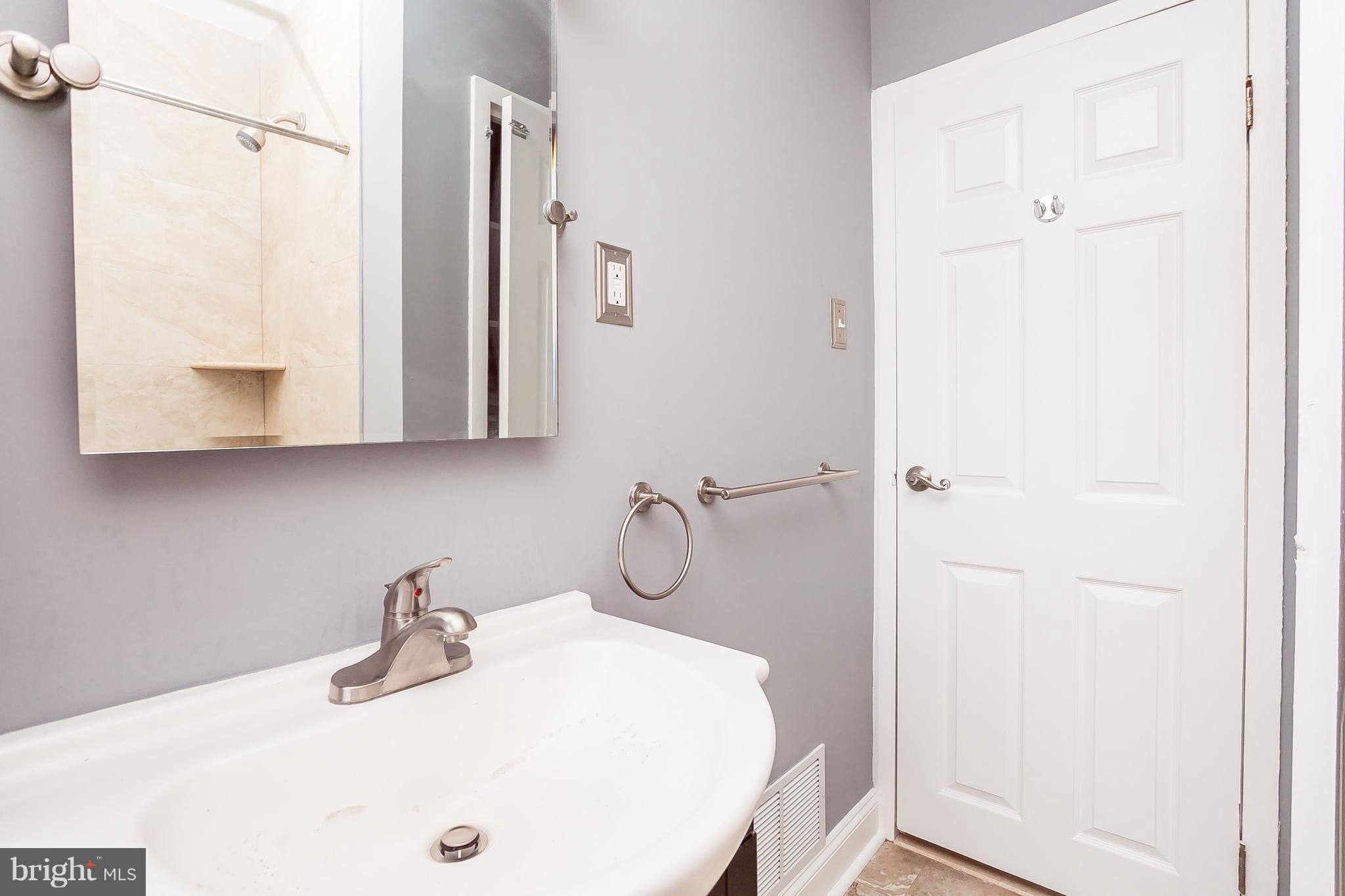 CHARLESMONT - Residential