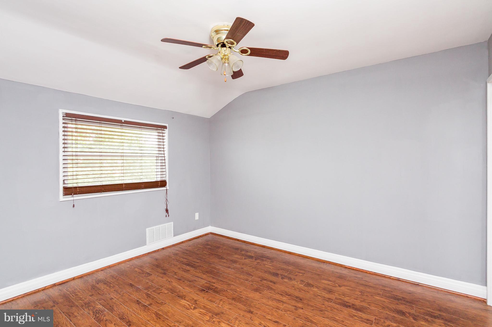 CHARLESMONT - Residential