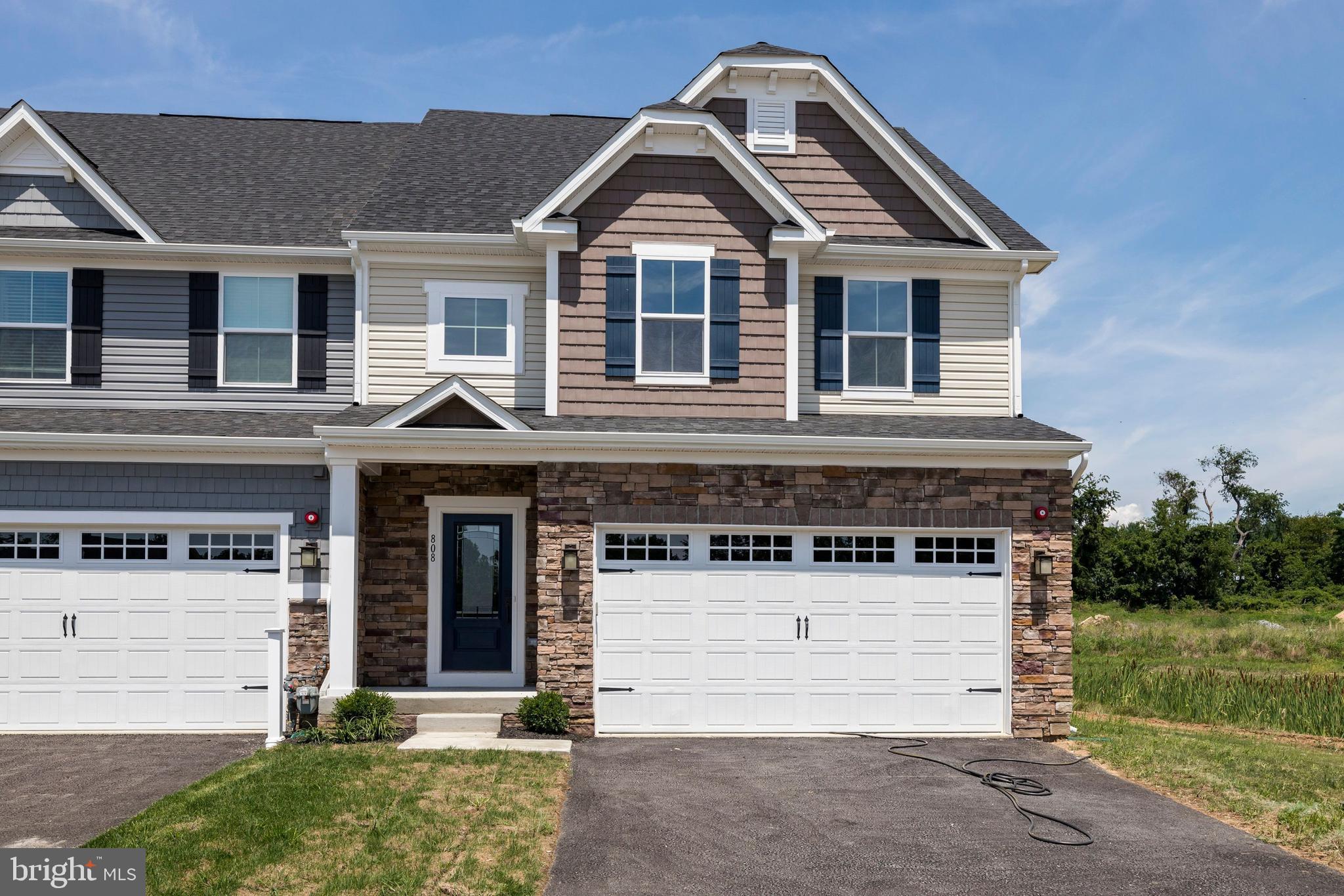 LONGWOOD PRESERVE - Residential