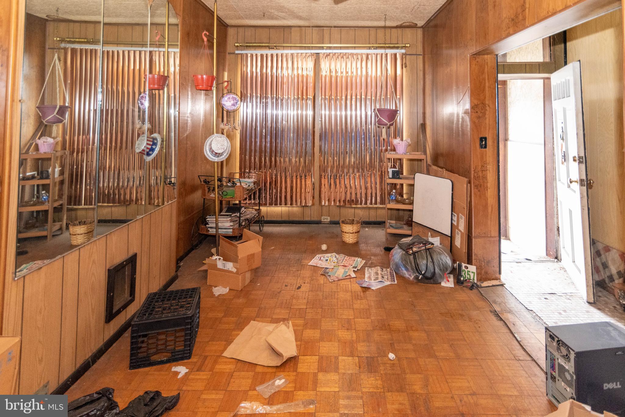 SHIPLEY HILL - Residential