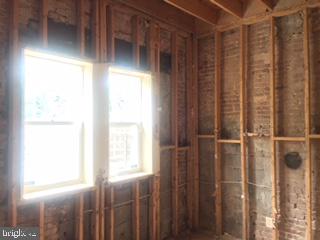 BROADWAY EAST - Residential