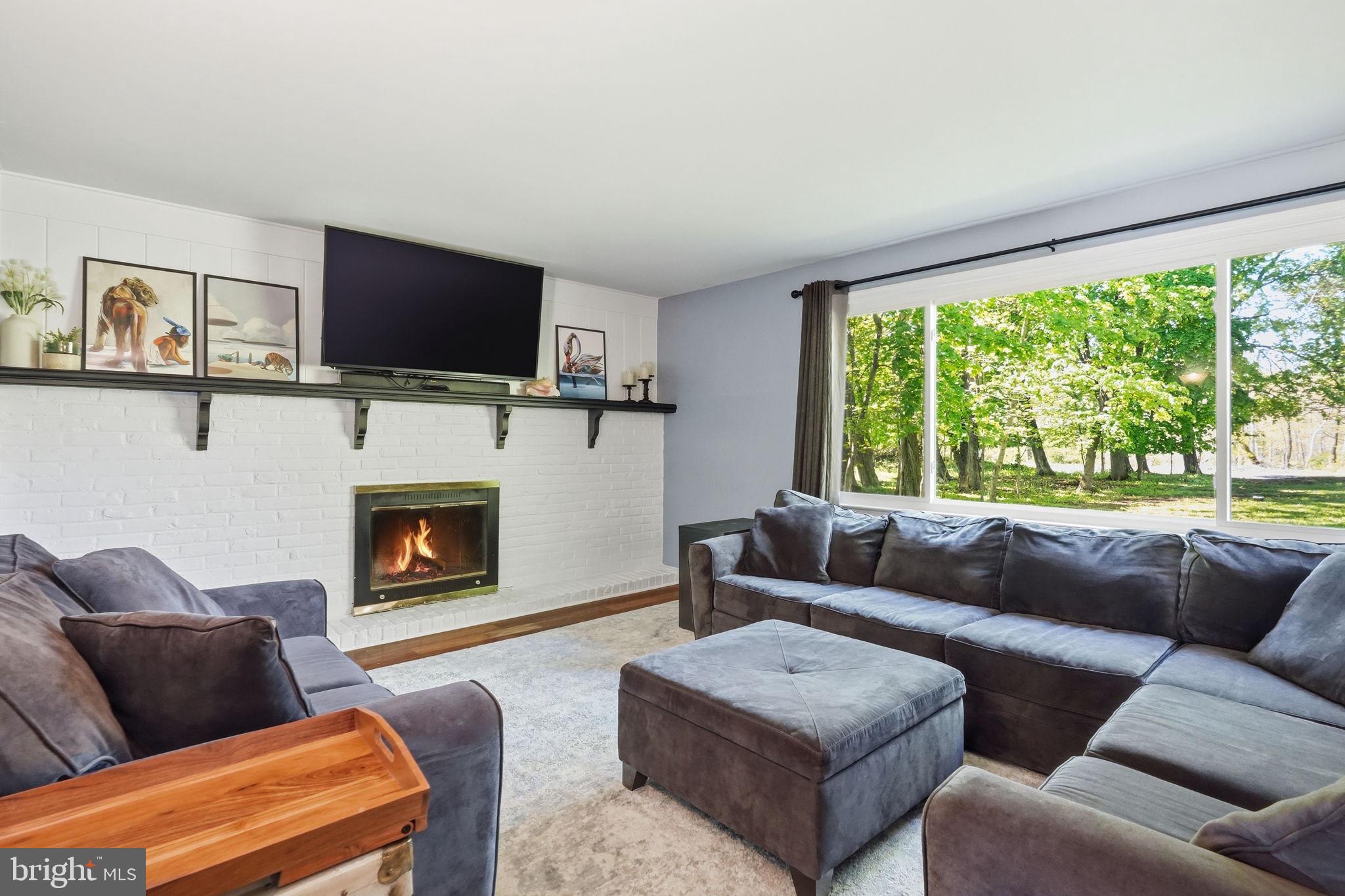 SHIRES CROSSING - Residential