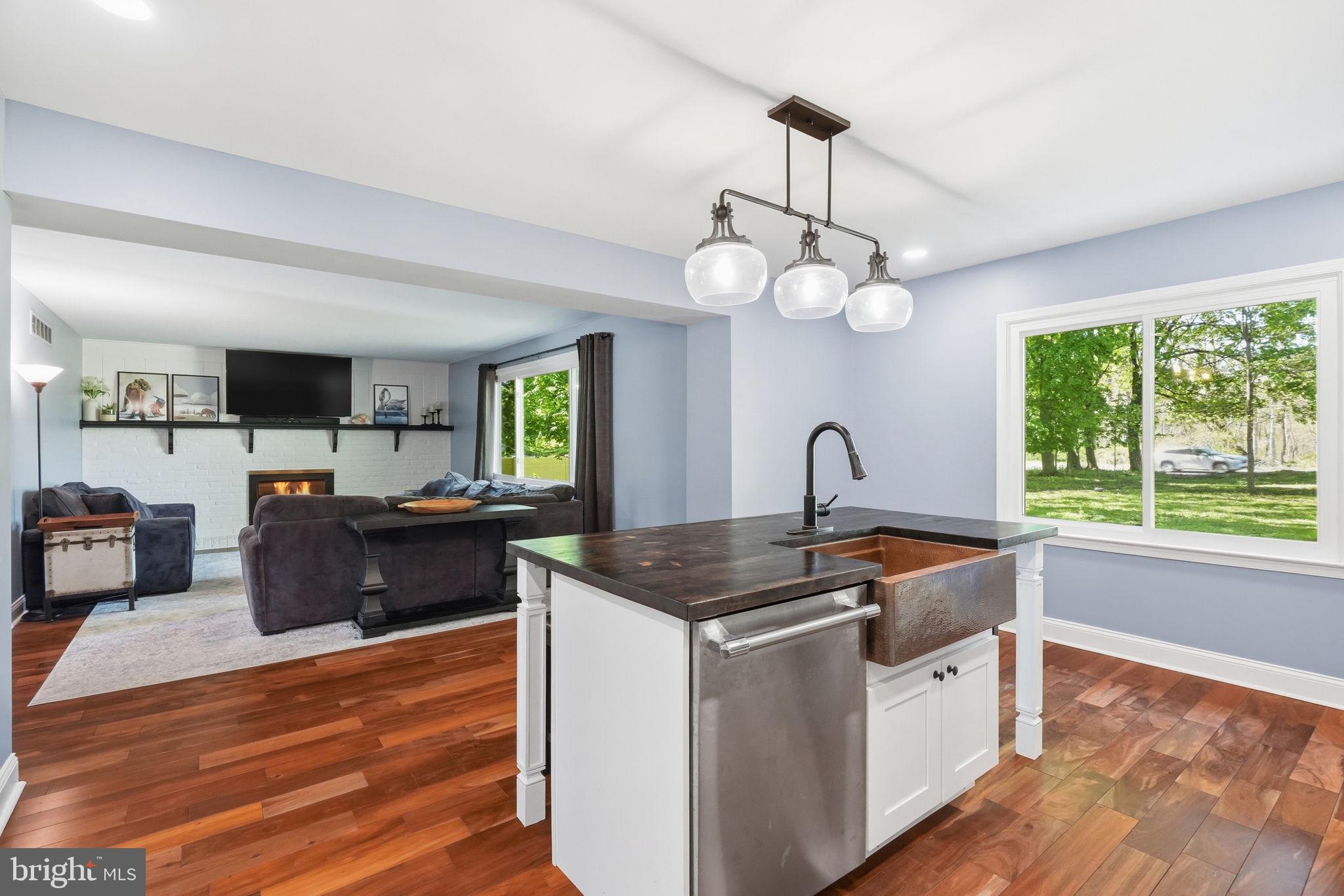 SHIRES CROSSING - Residential
