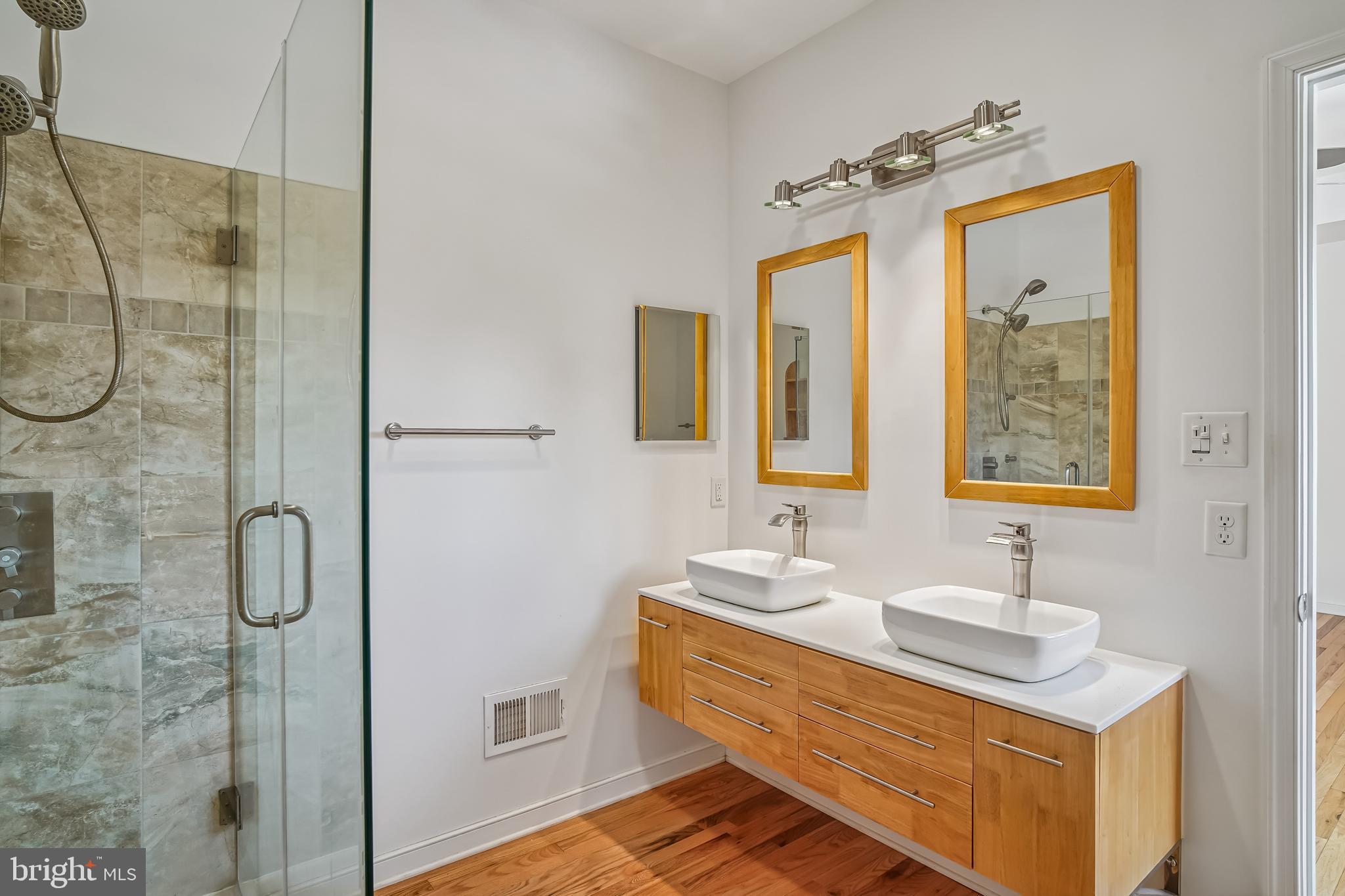 PHEASANT HILL - Residential