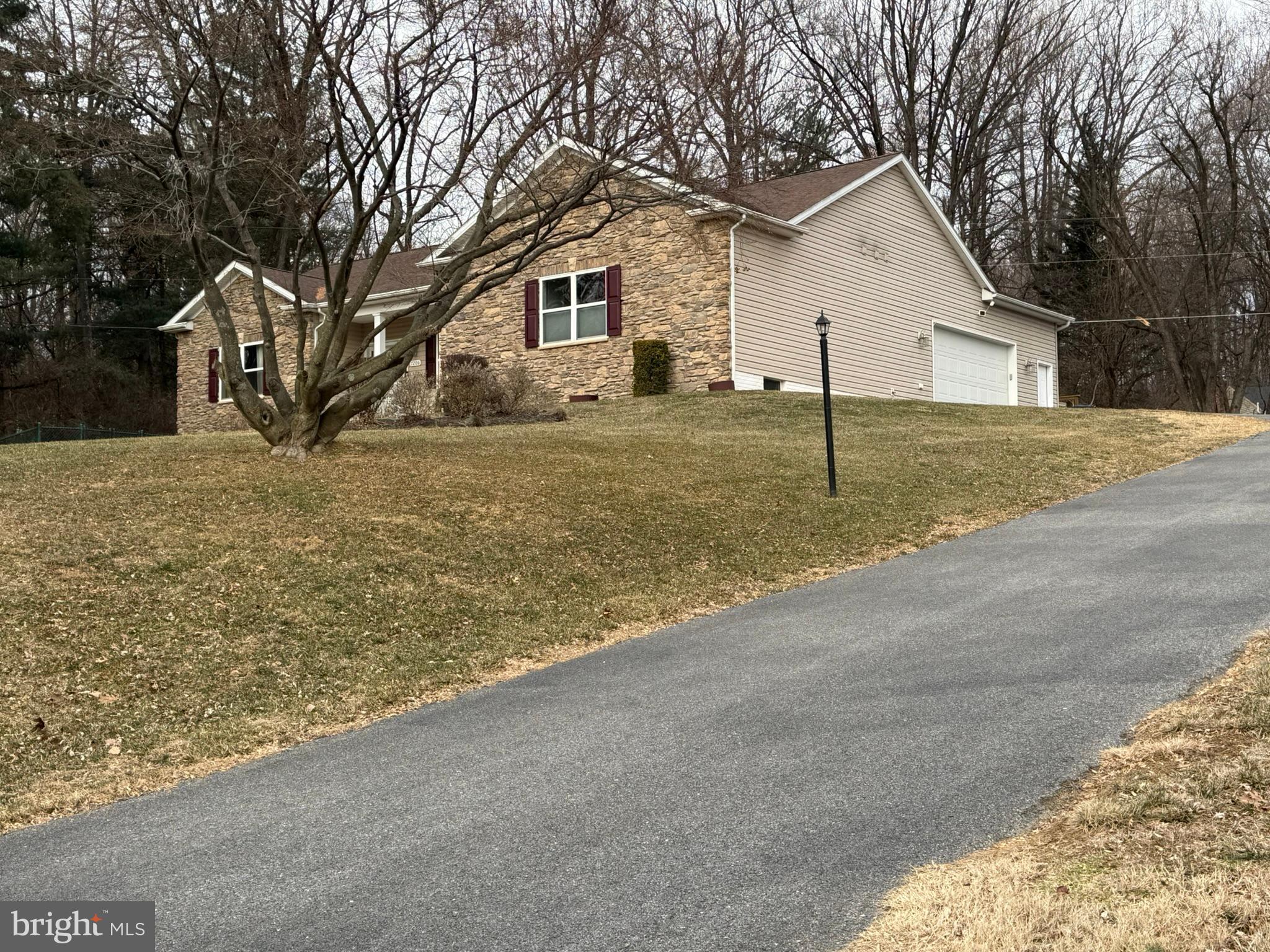 PHEASANT HILL - Residential