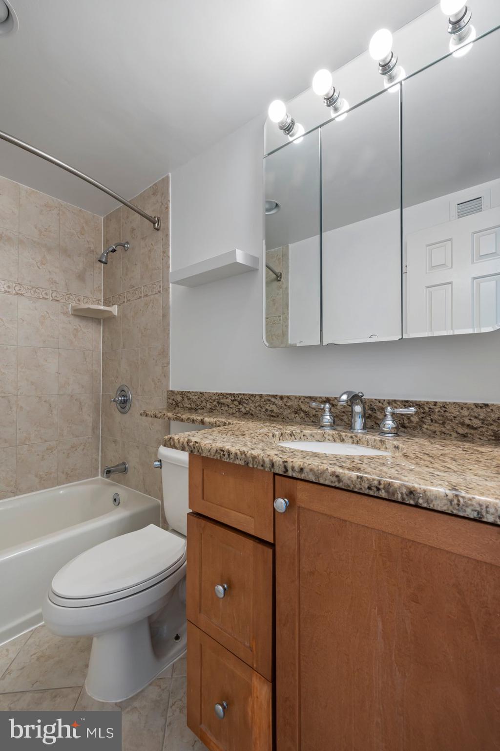 FAIRMONT PLAZA - Residential