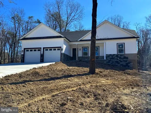 33 Butternut Lane, Berkeley Springs, WV 25411 - MLS#: WVMO2005772