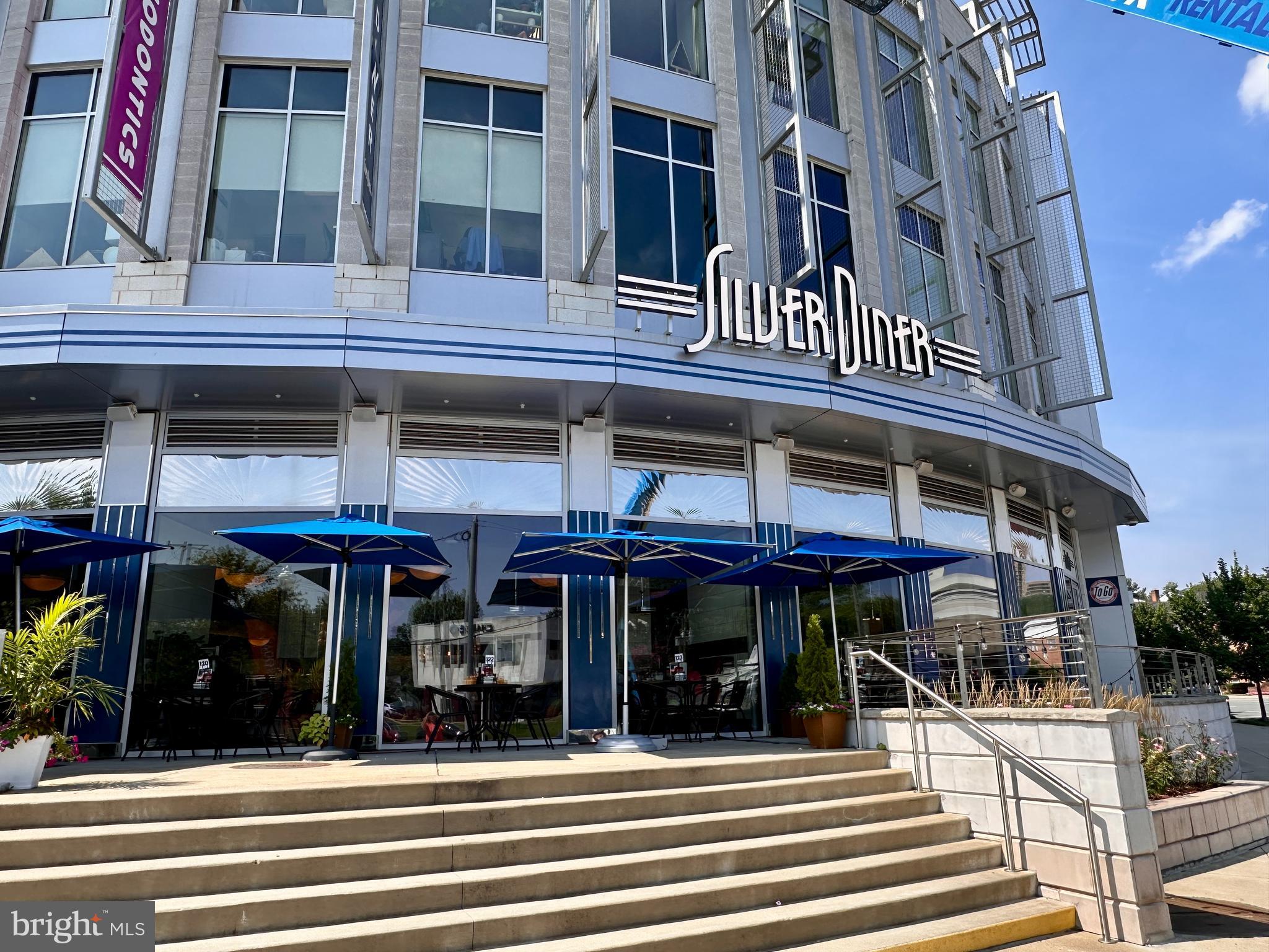 POINTE AT PARK CENTER - Residential