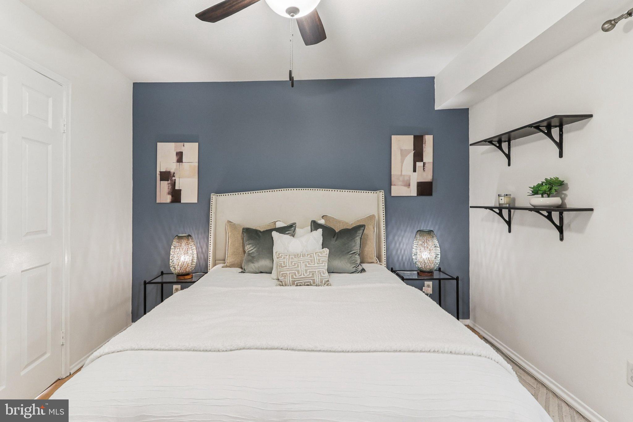 POINTE AT PARK CENTER - Residential